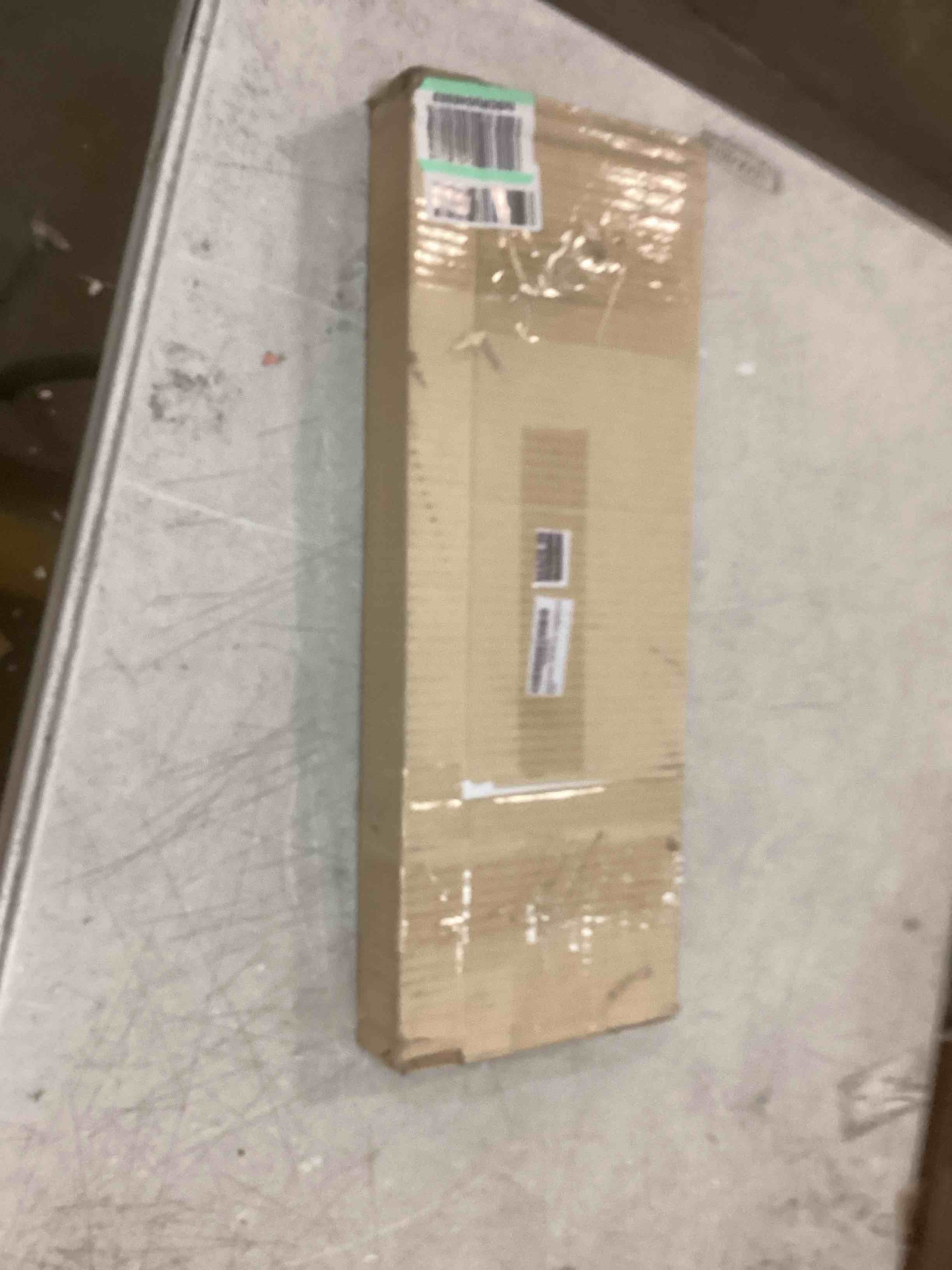 https://s3.amazonaws.com/lotting-images-prod/bidfta/RED5867581_1708713575977.jpeg
