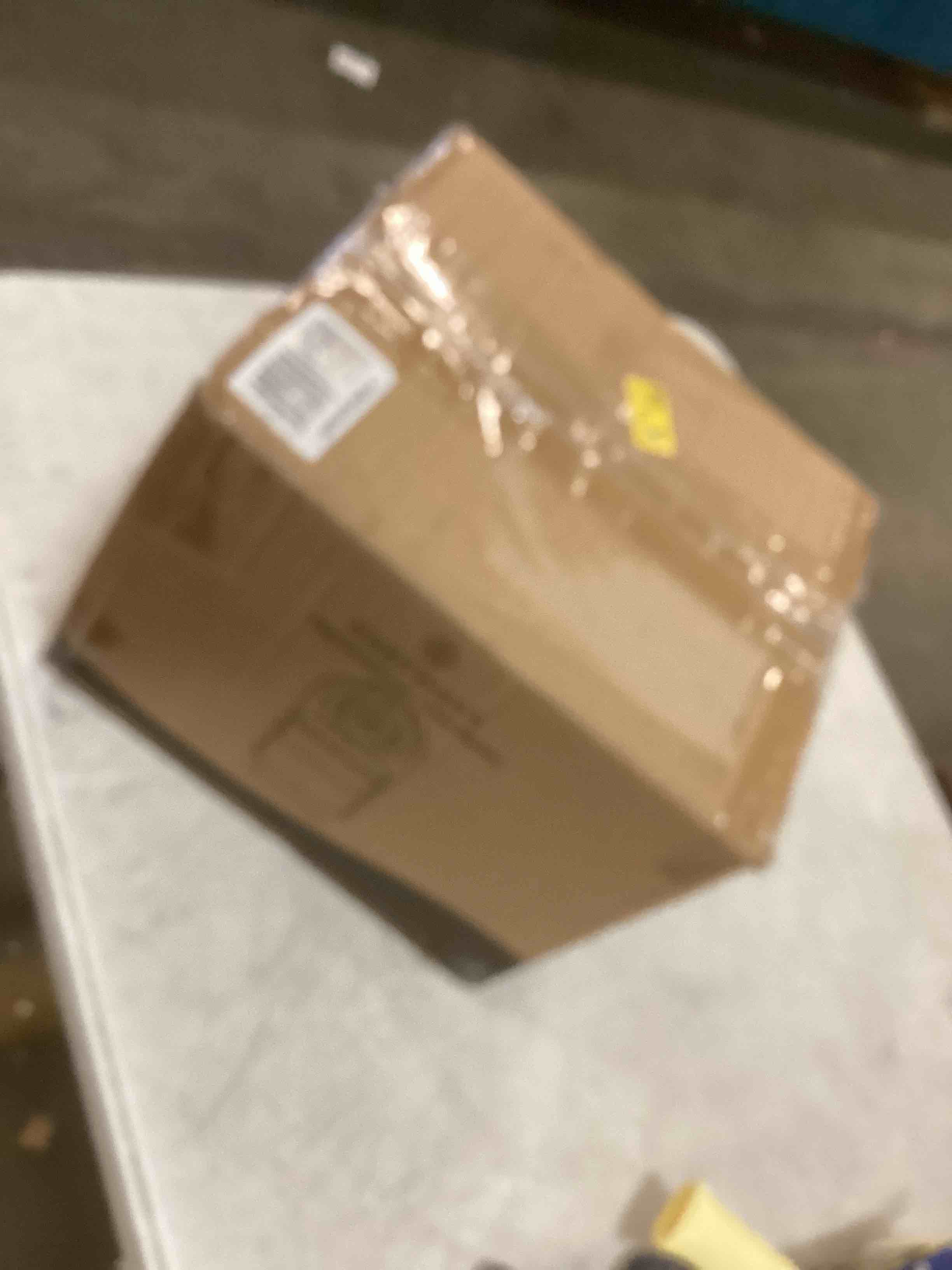 https://s3.amazonaws.com/lotting-images-prod/bidfta/RED5867595_1708714624967.jpeg