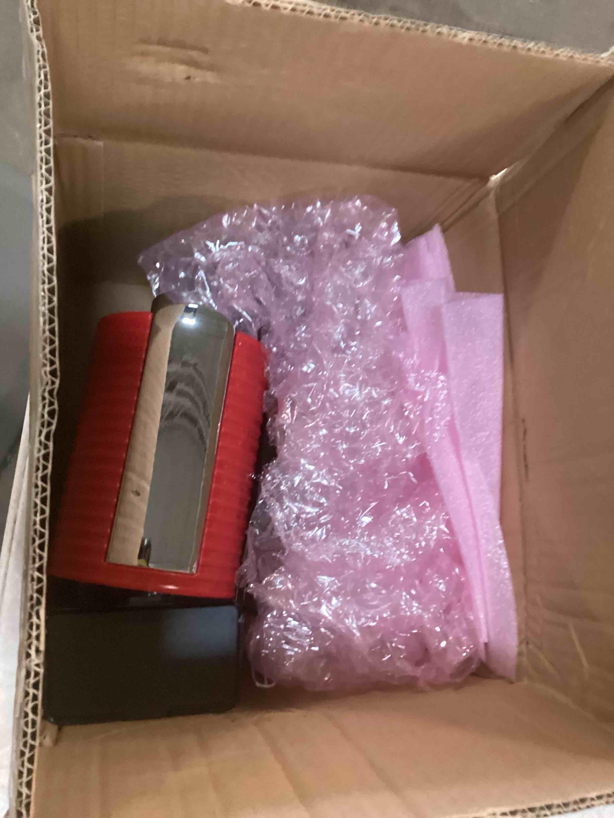 https://s3.amazonaws.com/lotting-images-prod/bidfta/RED5867595_1708714636654.jpeg