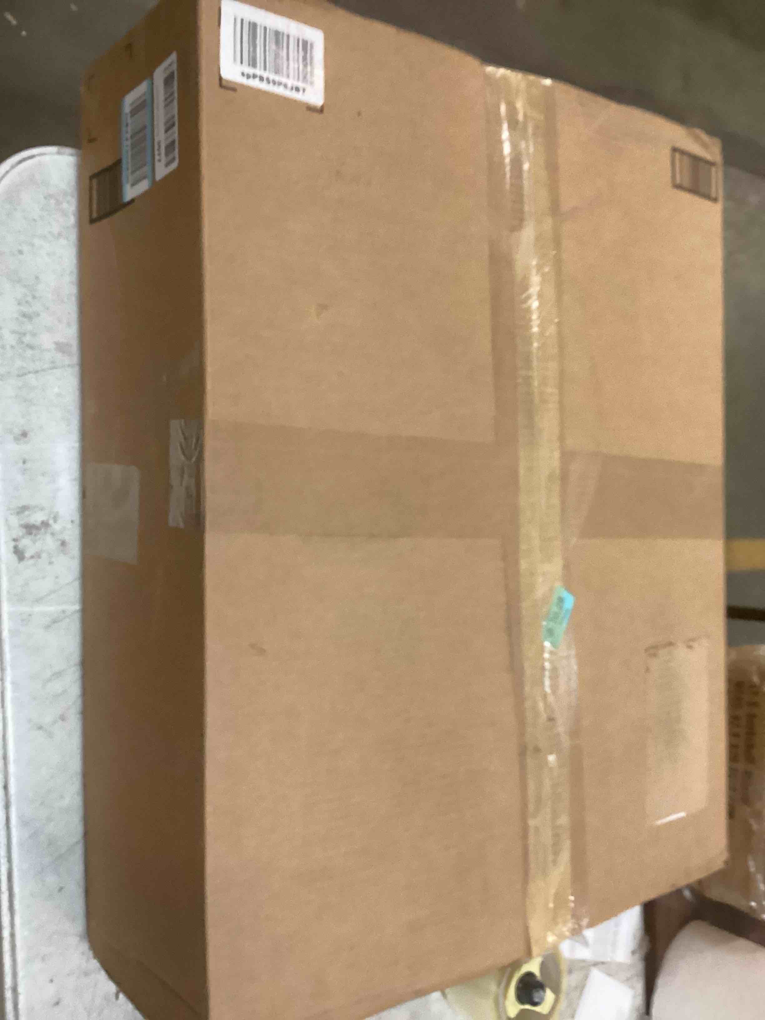 https://s3.amazonaws.com/lotting-images-prod/bidfta/RED5867680_1708723308598.jpeg