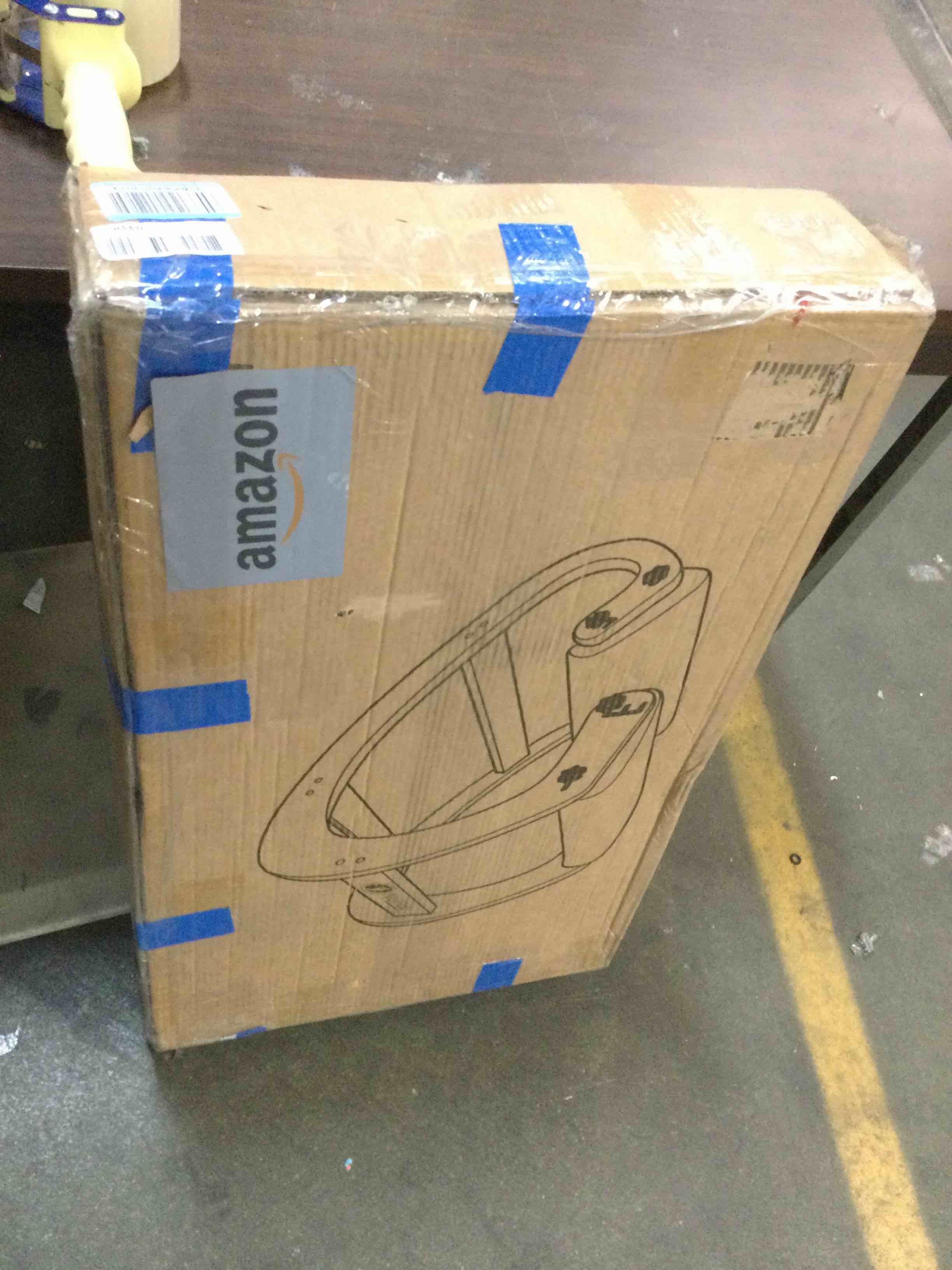 https://s3.amazonaws.com/lotting-images-prod/bidfta/RED5867696_1708781654378.jpeg
