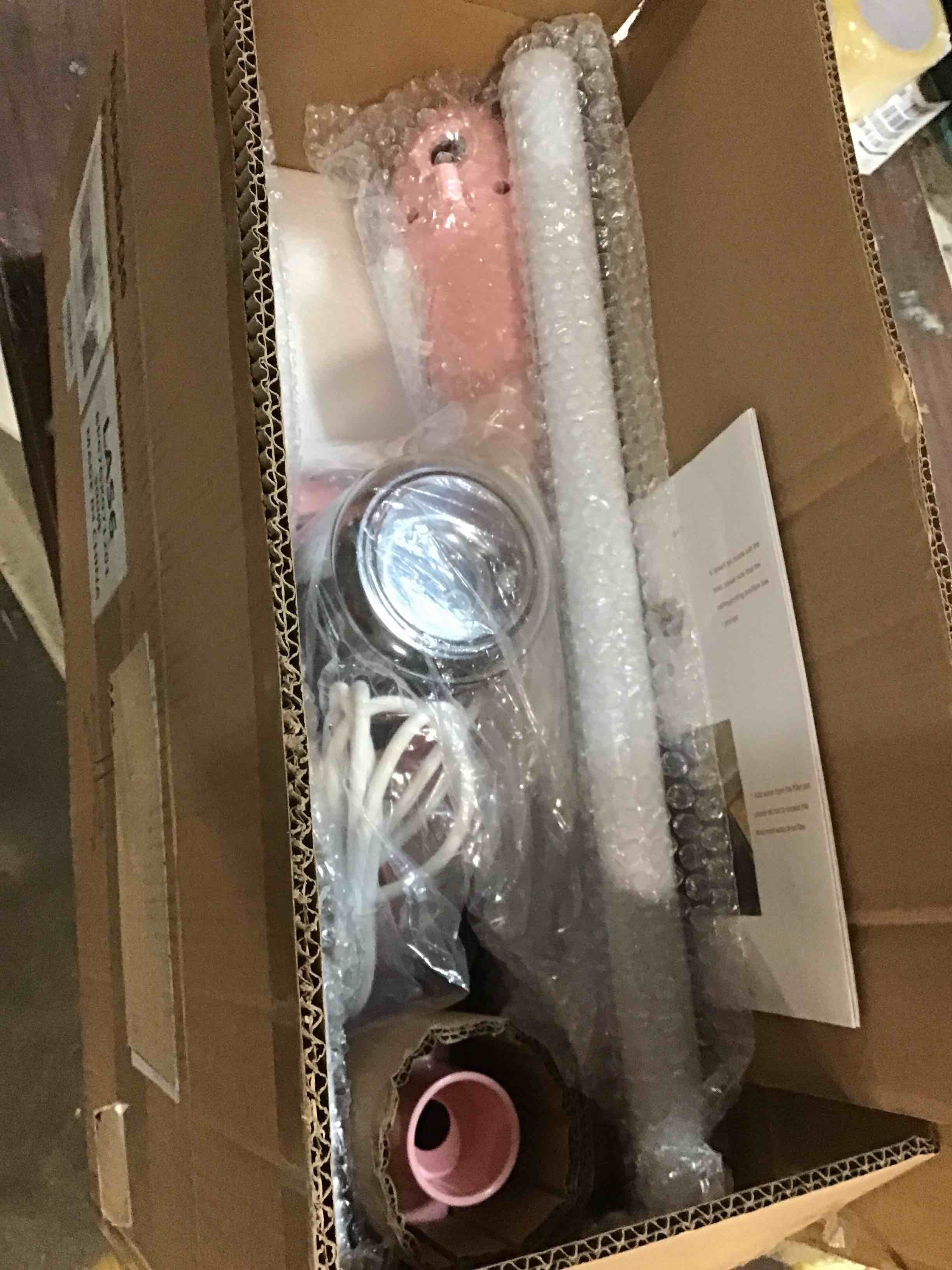 https://s3.amazonaws.com/lotting-images-prod/bidfta/RED5867823_1708794961703.jpeg