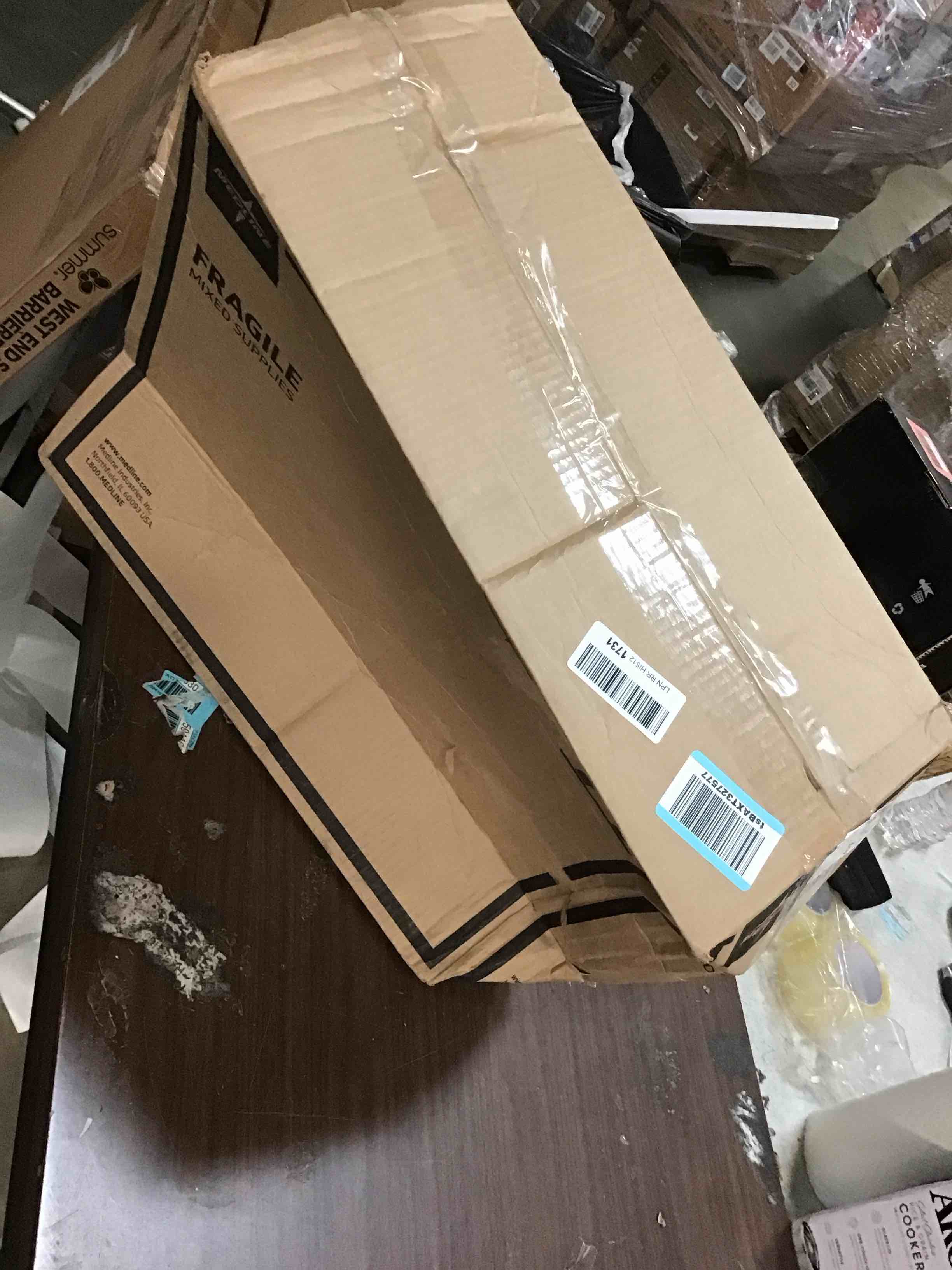 https://s3.amazonaws.com/lotting-images-prod/bidfta/RED5867833_1708796170816.jpeg