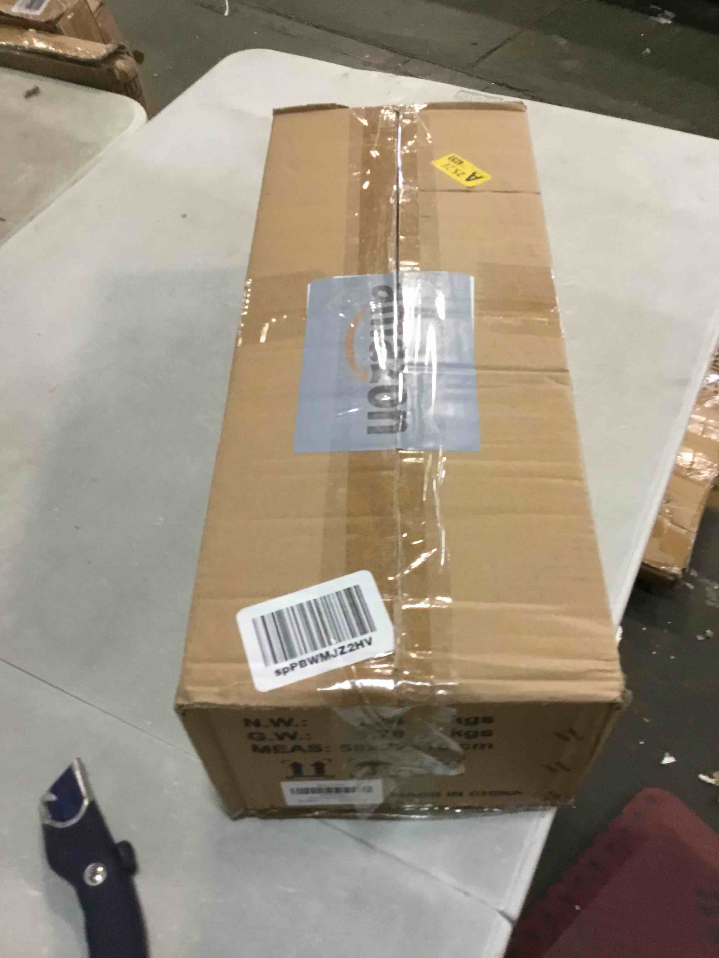 https://s3.amazonaws.com/lotting-images-prod/bidfta/RED5868143_1708976661827.jpeg