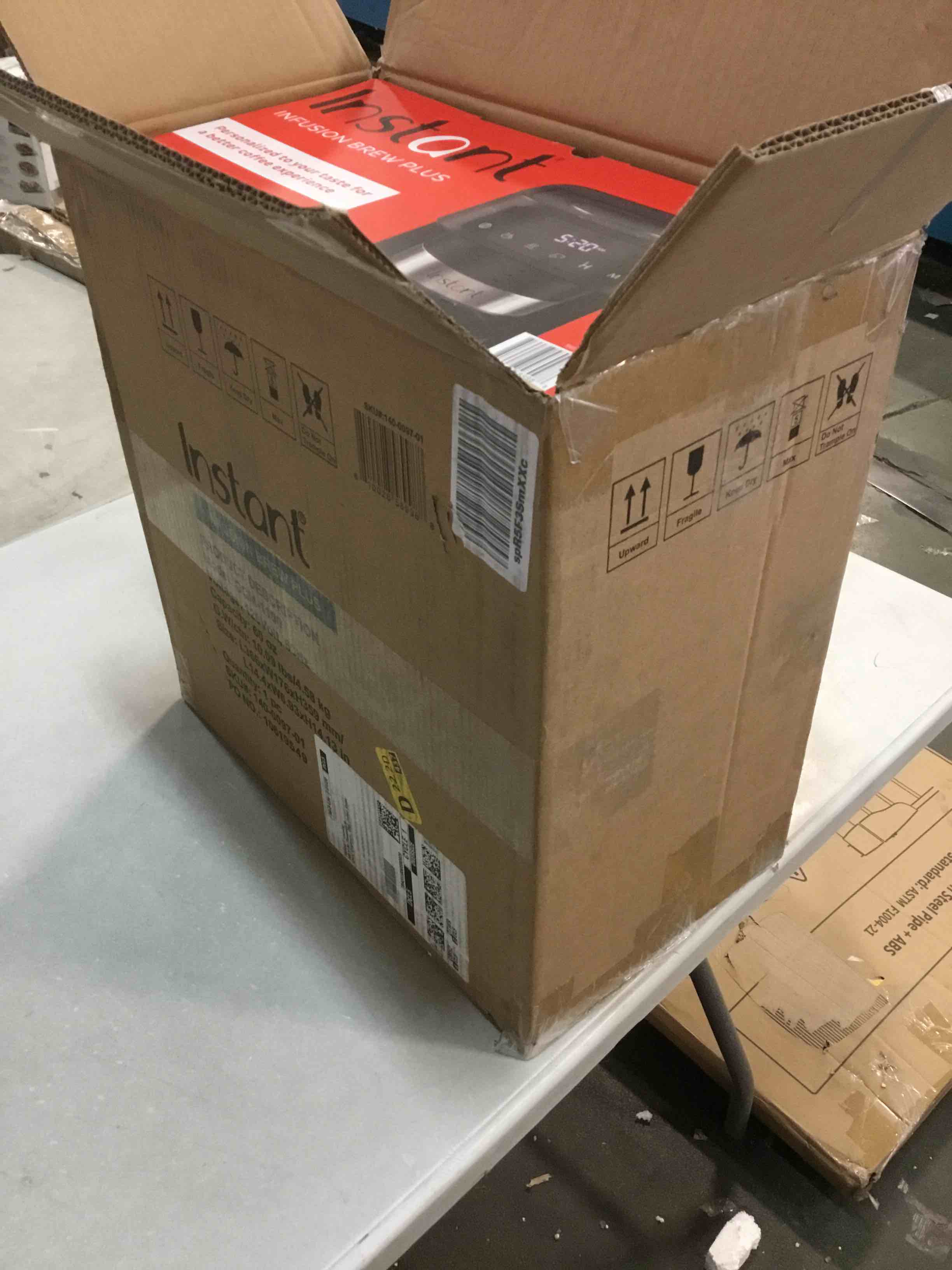 https://s3.amazonaws.com/lotting-images-prod/bidfta/RED5868147_1708977047389.jpeg