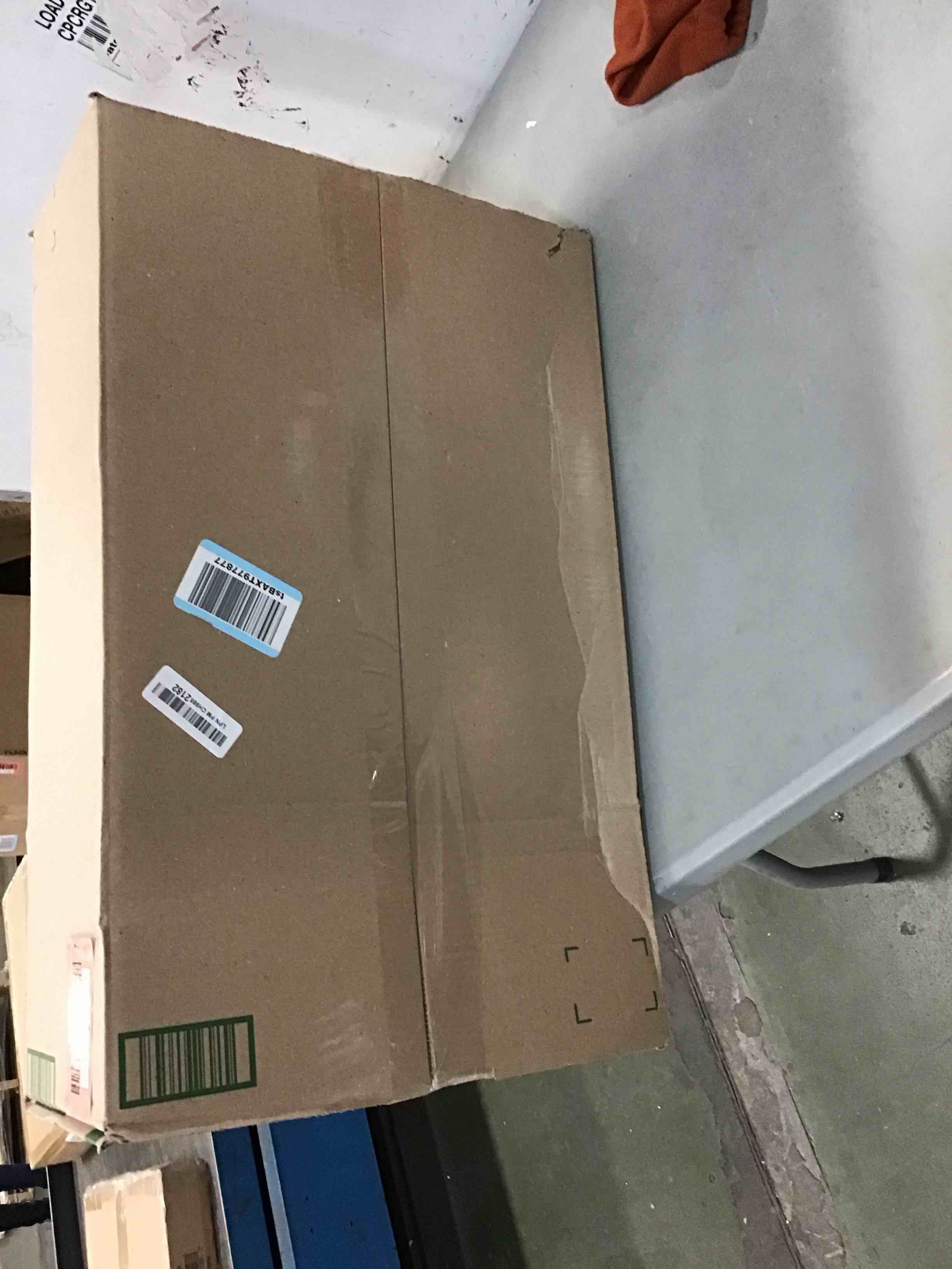 https://s3.amazonaws.com/lotting-images-prod/bidfta/RED5868192_1709037471106.jpeg