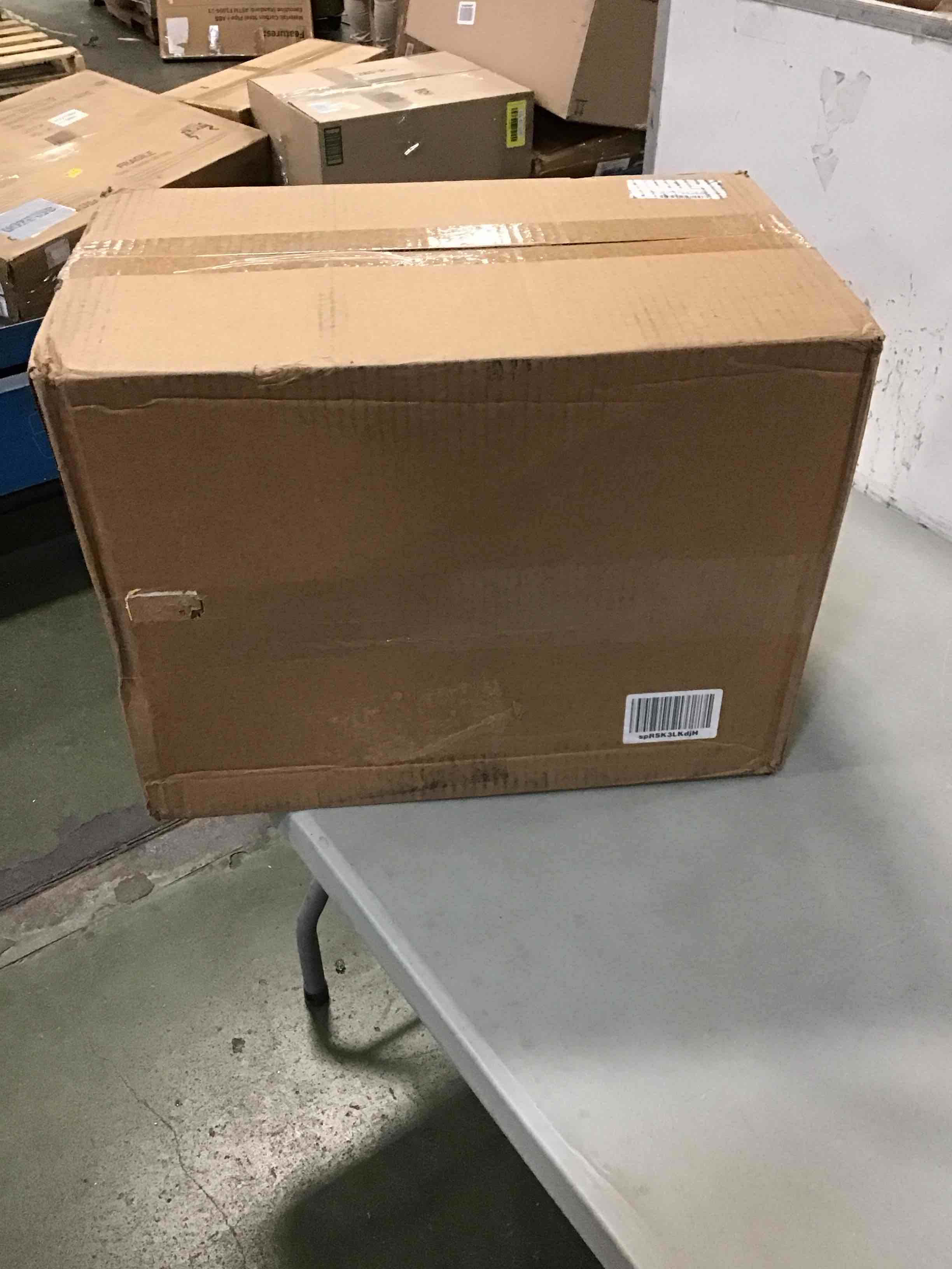 https://s3.amazonaws.com/lotting-images-prod/bidfta/RED5868204_1709038918644.jpeg