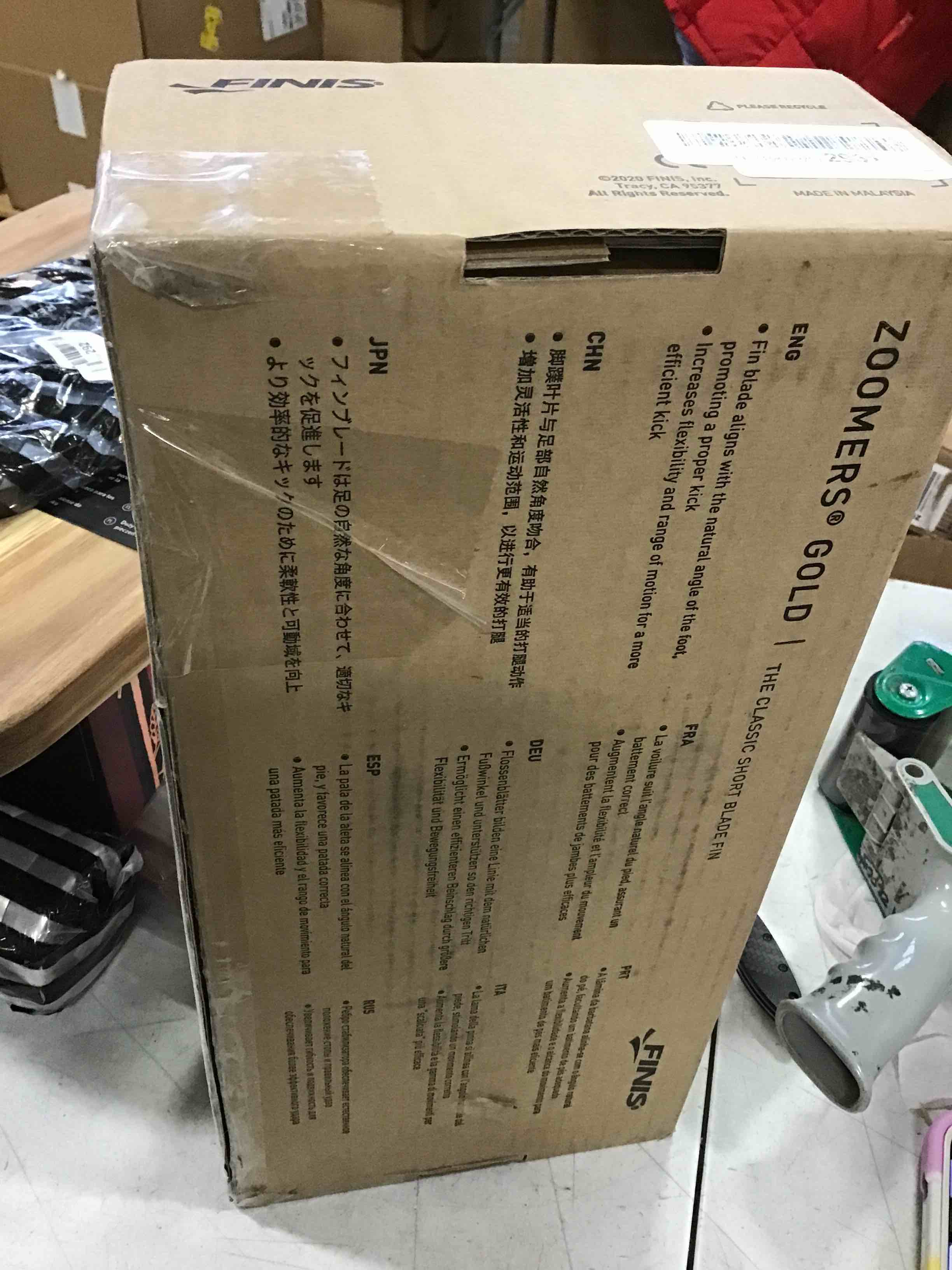 https://s3.amazonaws.com/lotting-images-prod/bidfta/RED5869022_1708784415335.jpeg