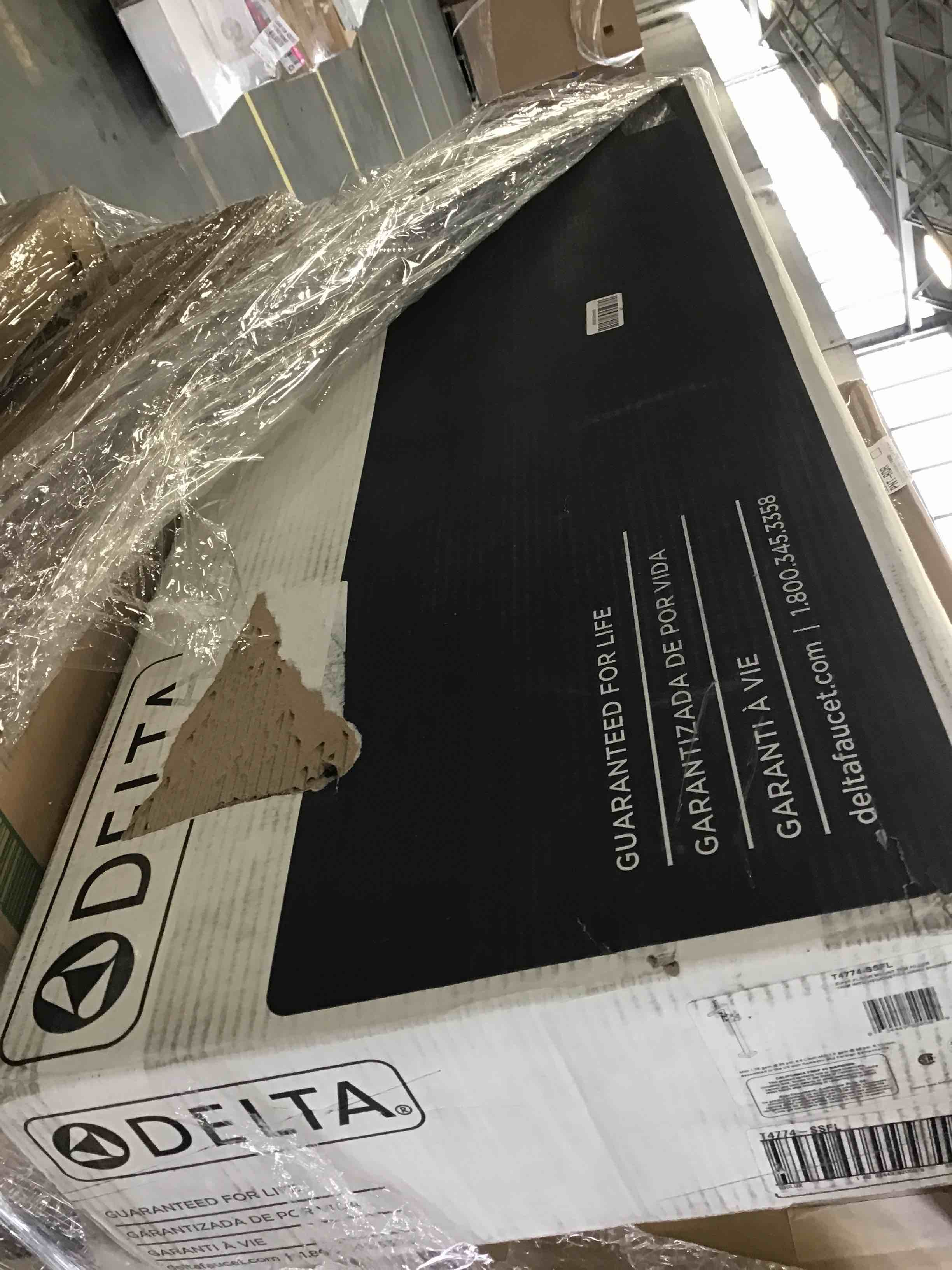 https://s3.amazonaws.com/lotting-images-prod/bidfta/RED5869071_1708790520219.jpeg