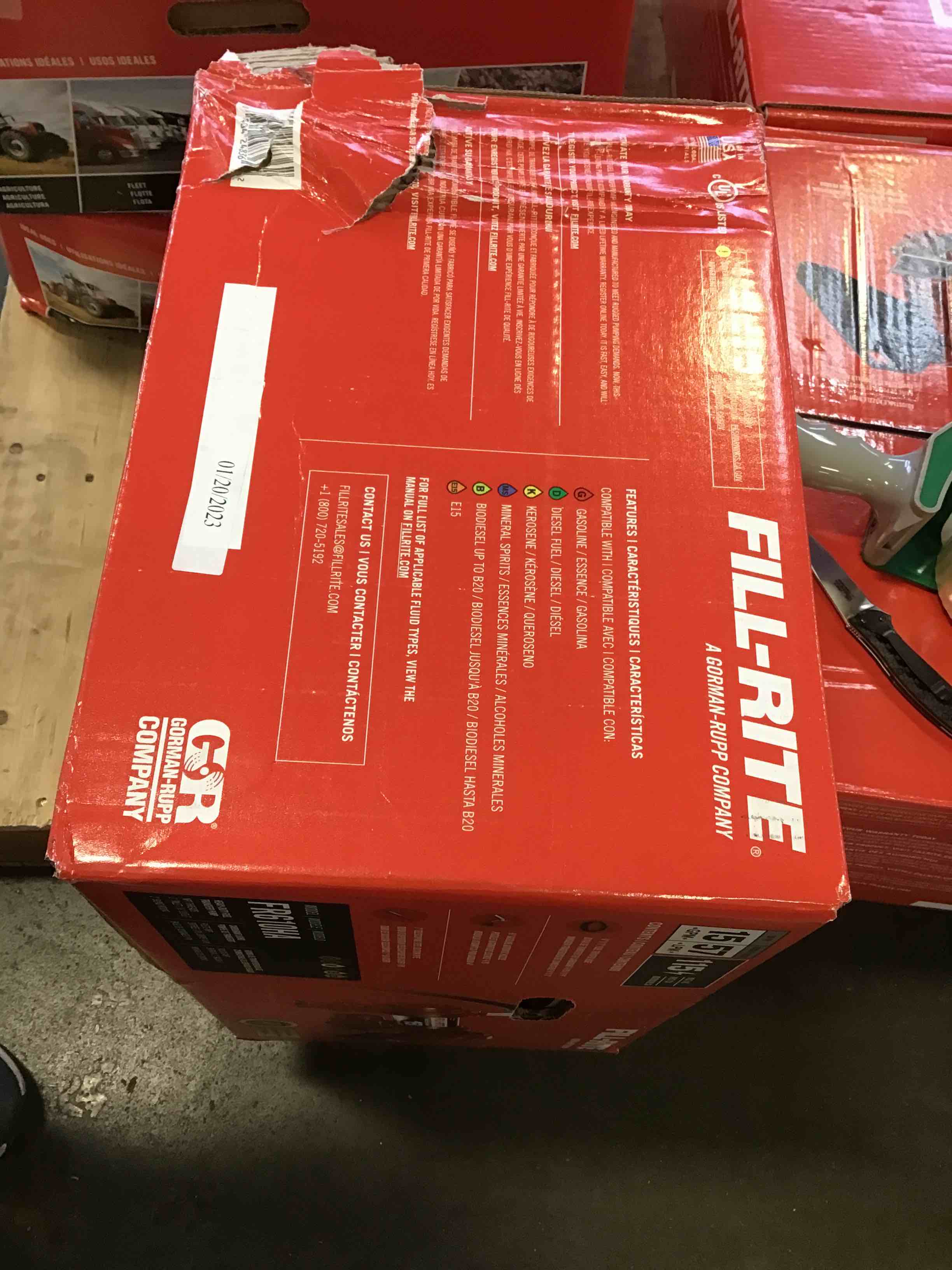 https://s3.amazonaws.com/lotting-images-prod/bidfta/RED5869228_1708808523196.jpeg
