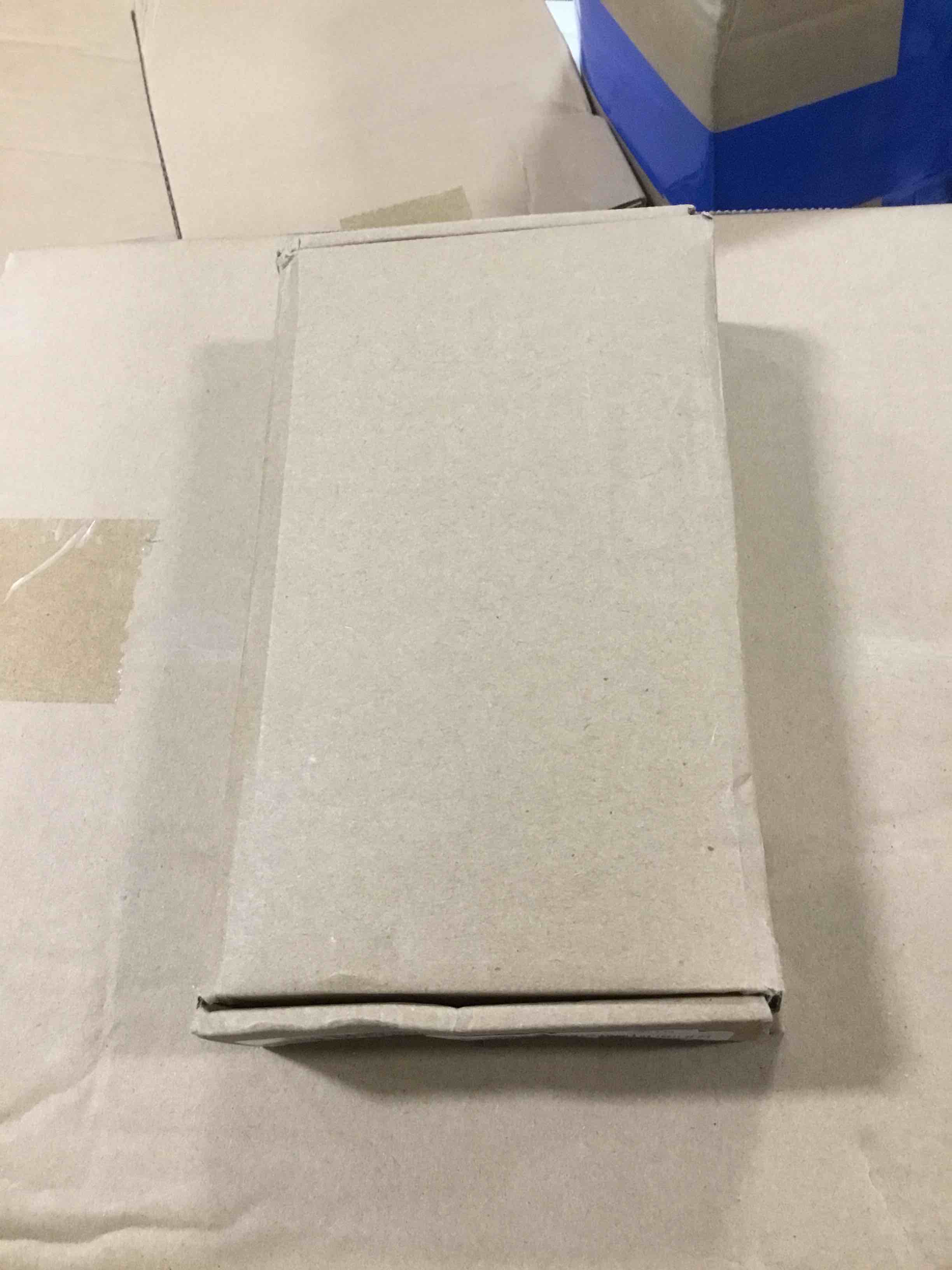 https://s3.amazonaws.com/lotting-images-prod/bidfta/RED5869729_1709122868447.jpeg
