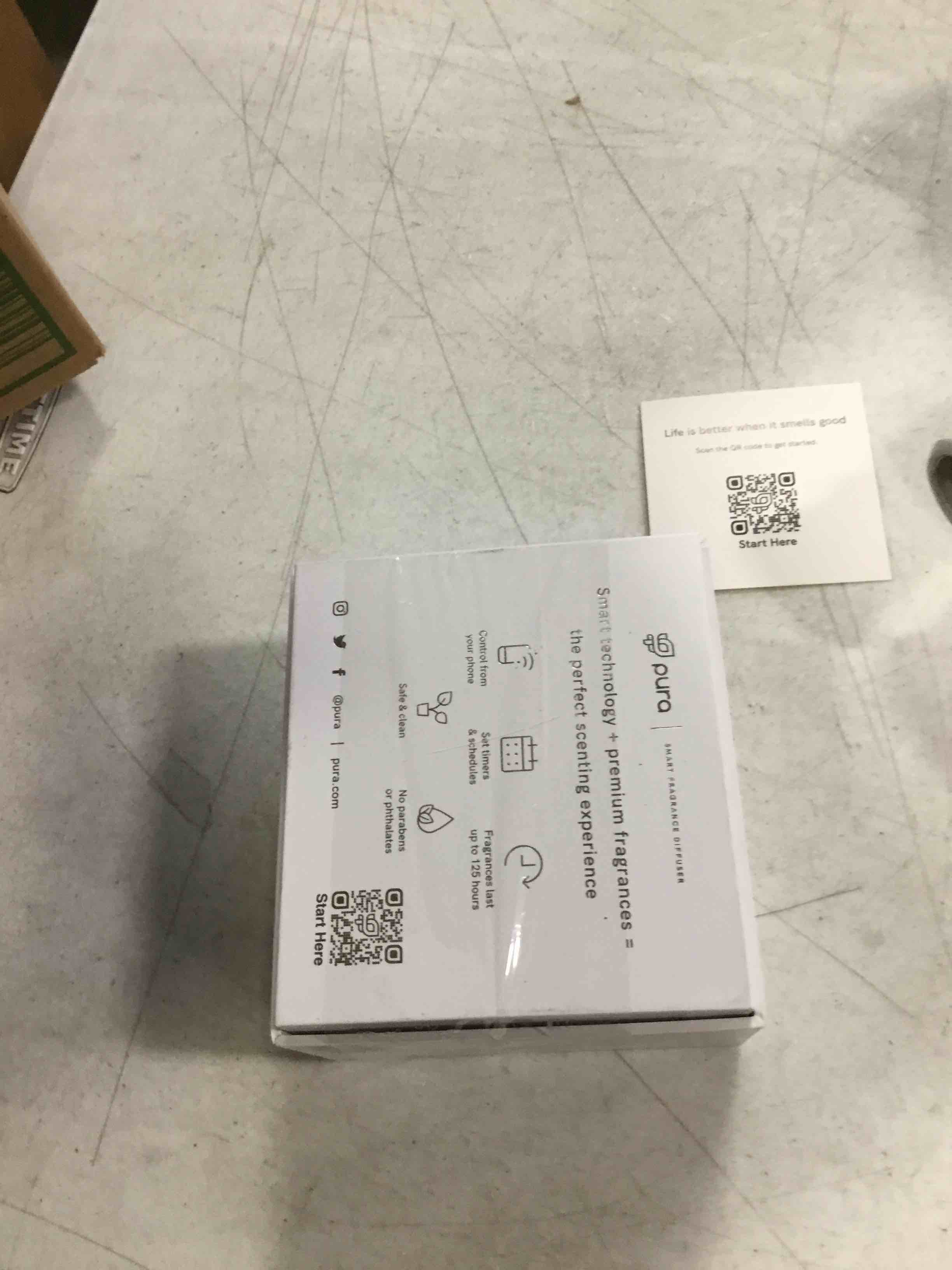 https://s3.amazonaws.com/lotting-images-prod/bidfta/RED5869823_1709130320678.jpeg