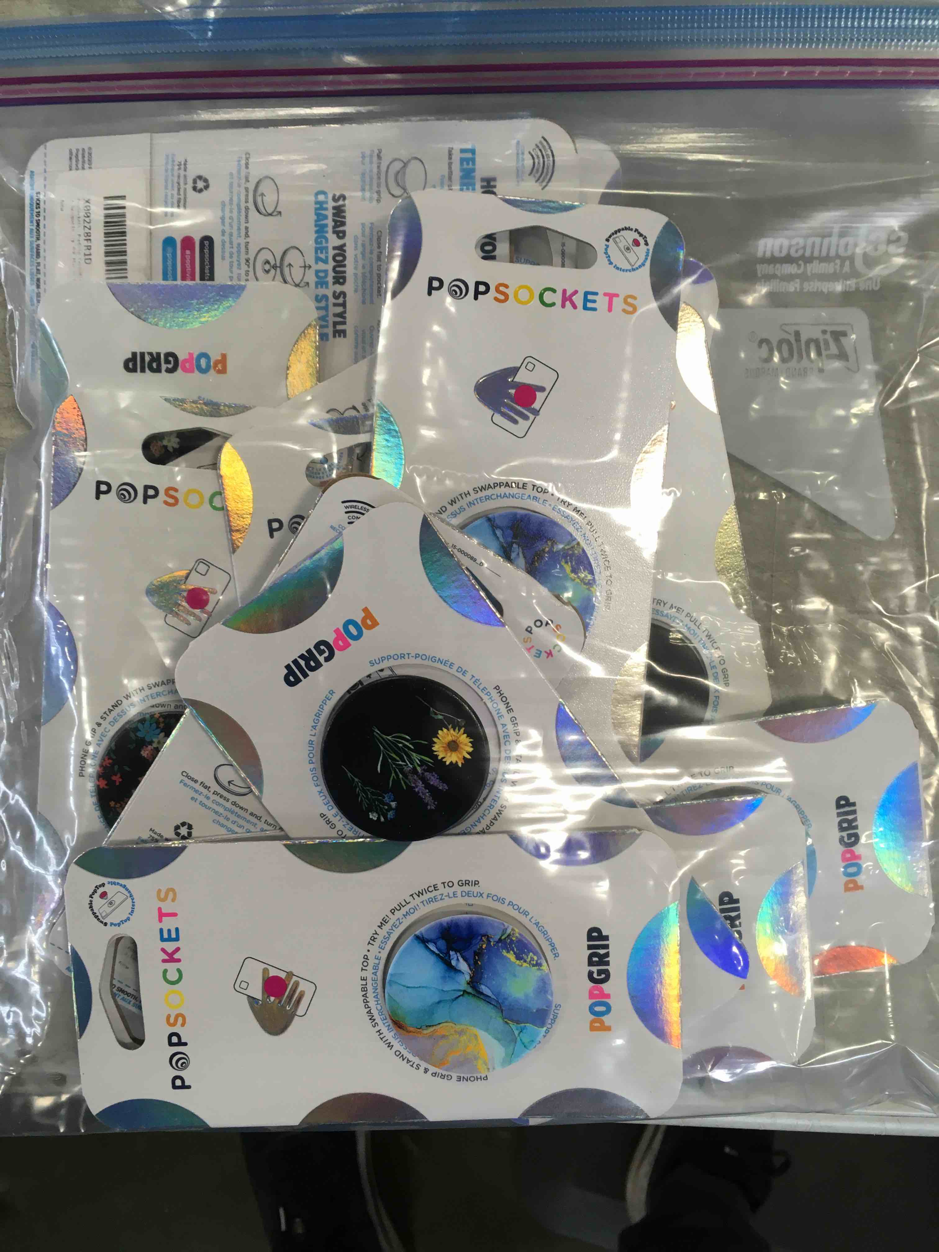 Assorted popsockets phone holder ((Styles and Sizes May Vary))