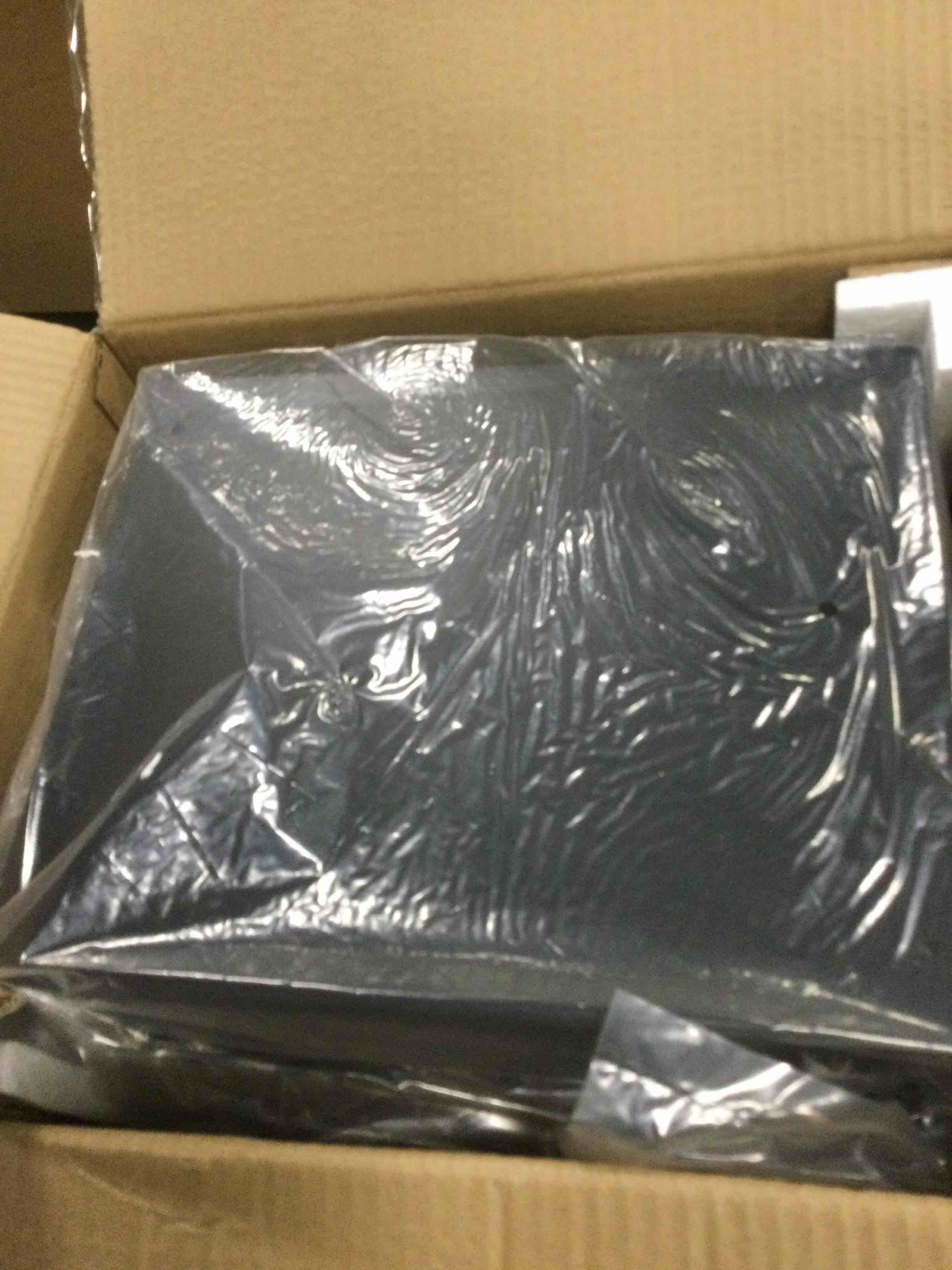 https://s3.amazonaws.com/lotting-images-prod/bidfta/RED5870590_1709037507907.jpeg