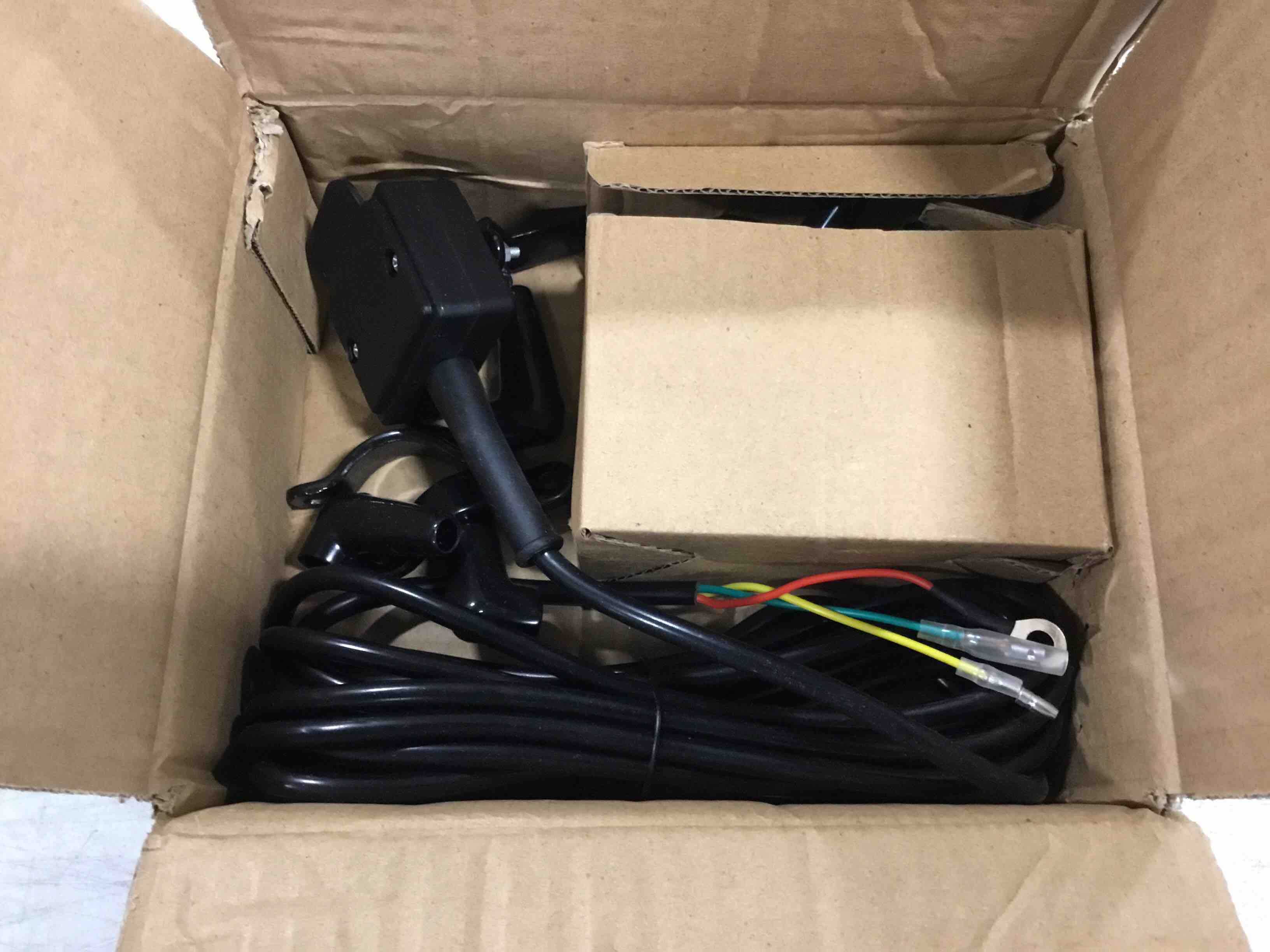 https://s3.amazonaws.com/lotting-images-prod/bidfta/RED5870803_1709068611764.jpeg