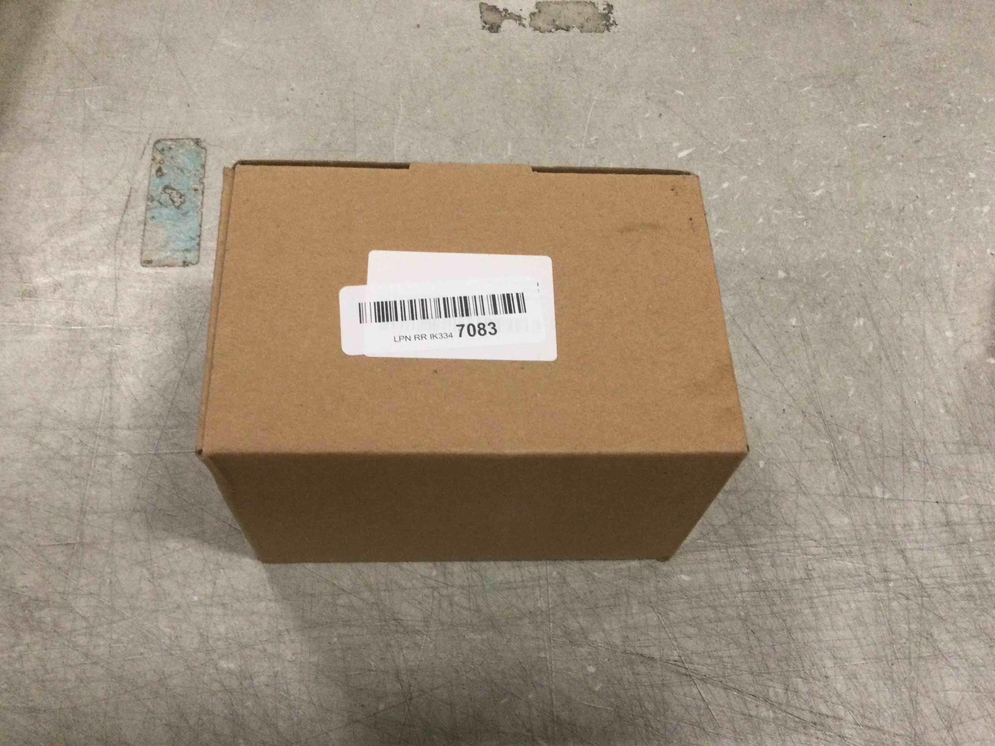 https://s3.amazonaws.com/lotting-images-prod/bidfta/RED5870824_1709123461186.jpeg