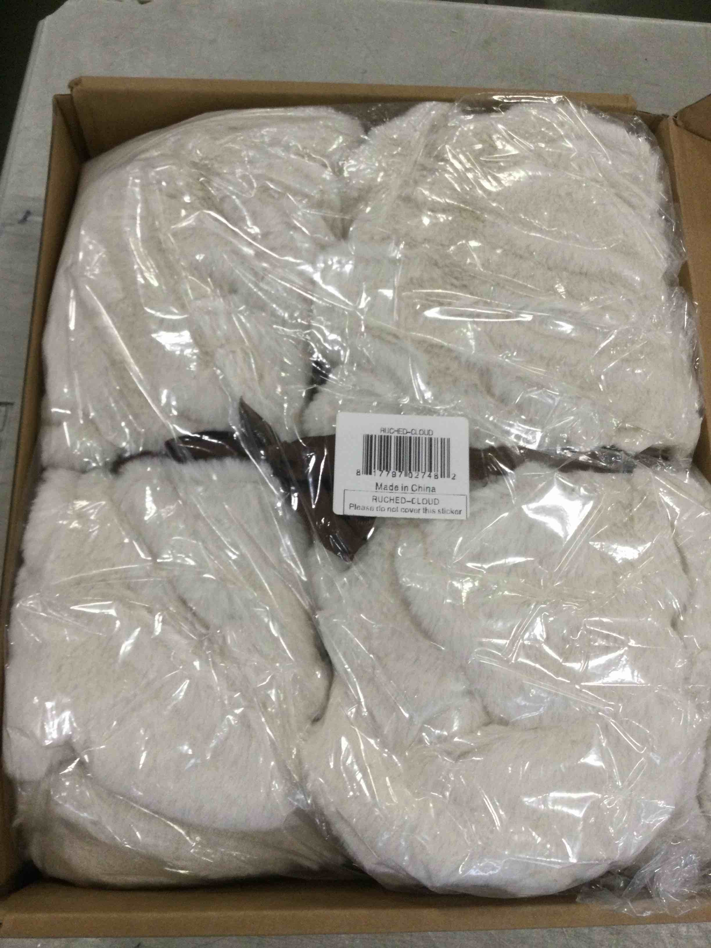 https://s3.amazonaws.com/lotting-images-prod/bidfta/RED5870954_1709136920300.jpeg