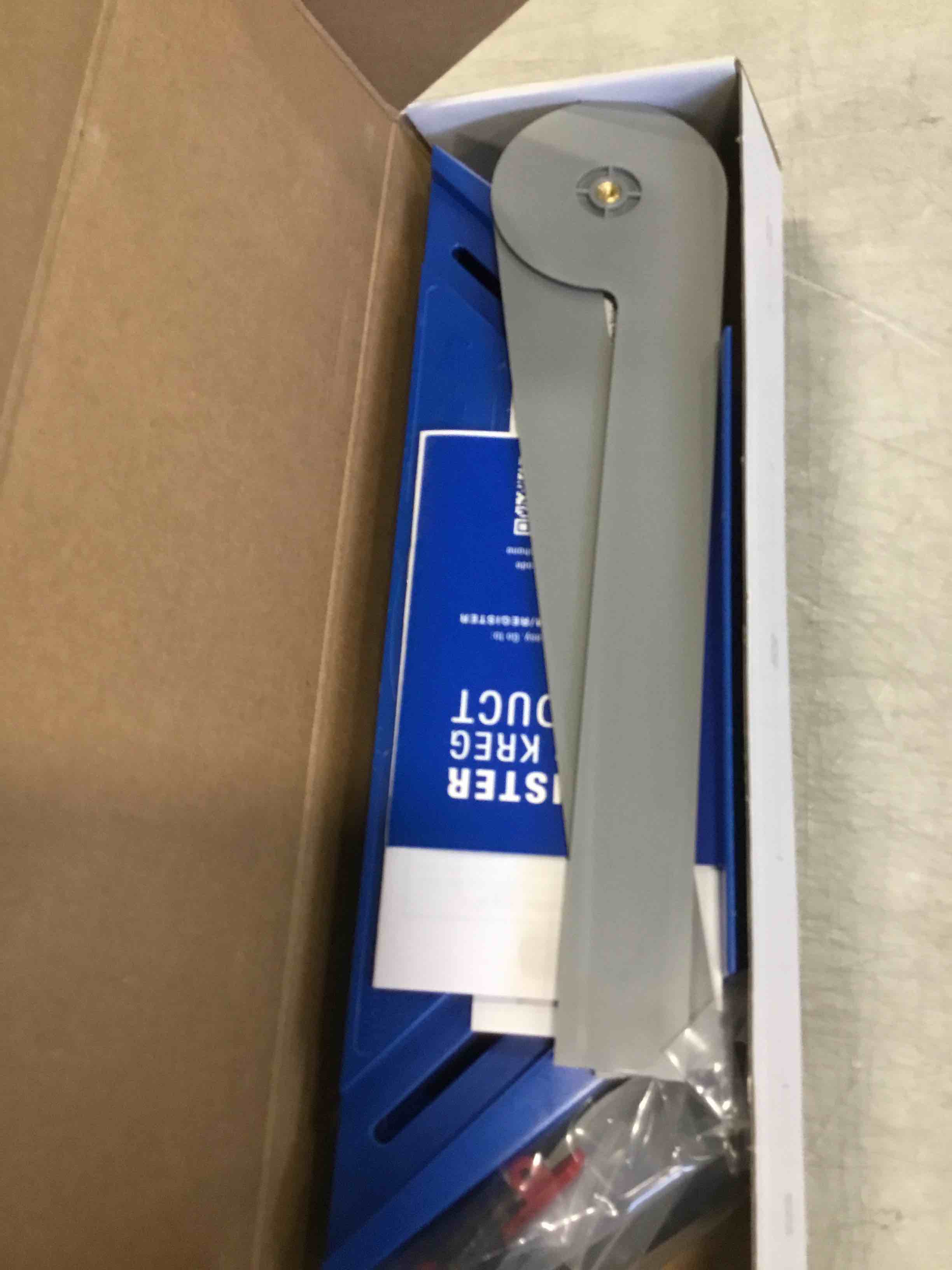 https://s3.amazonaws.com/lotting-images-prod/bidfta/RED5871296_1709237251120.jpeg