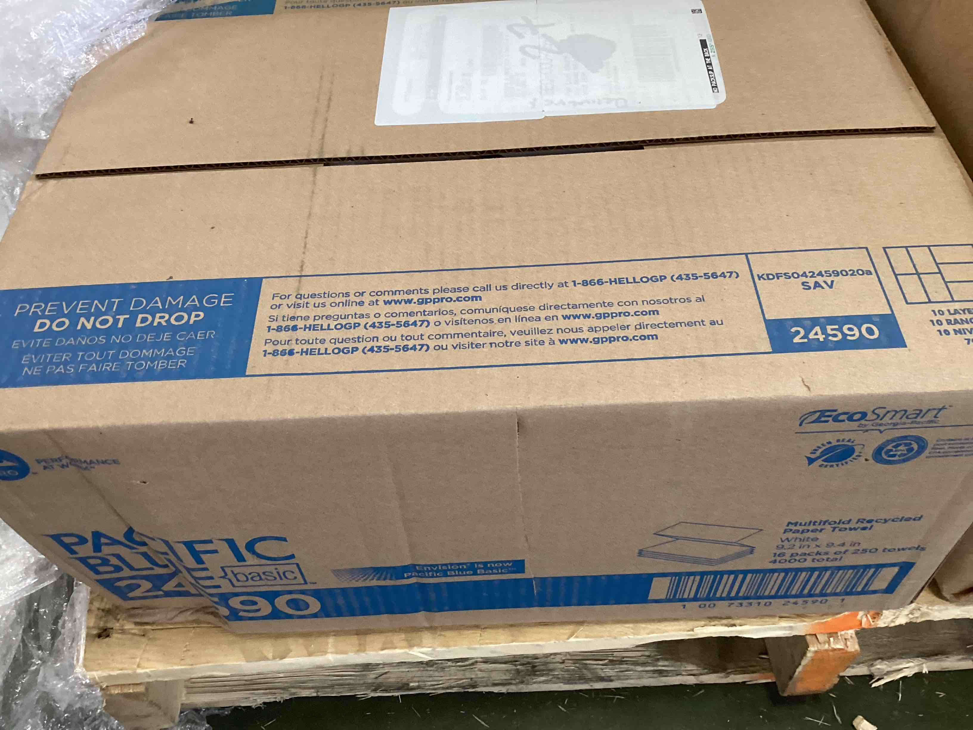 https://s3.amazonaws.com/lotting-images-prod/bidfta/RED5873995_1709050552666.jpeg
