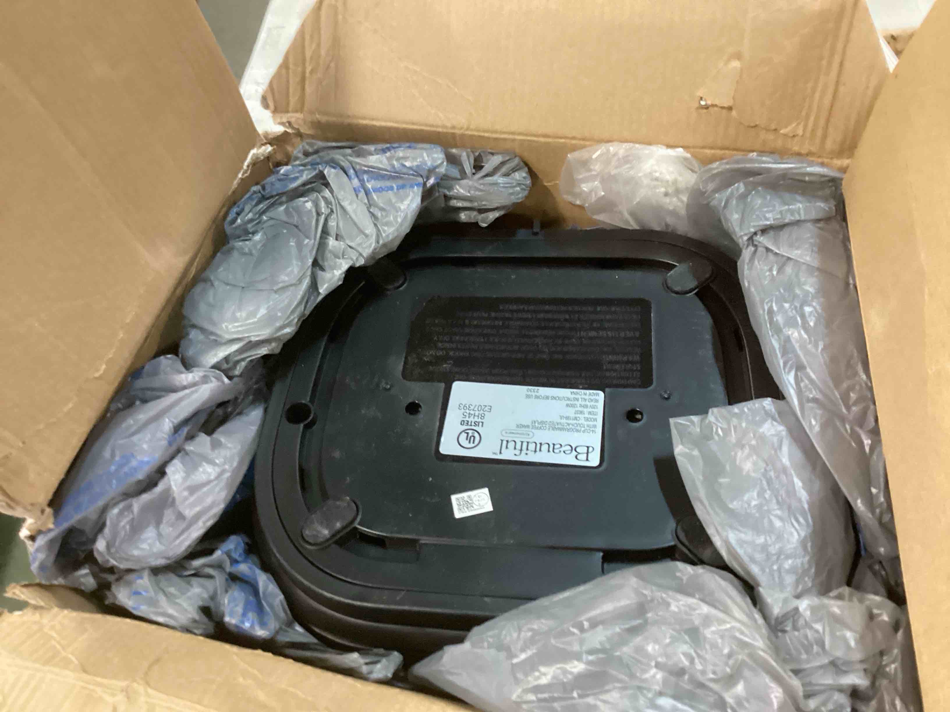 https://s3.amazonaws.com/lotting-images-prod/bidfta/RED5875139_1709041267534.jpeg