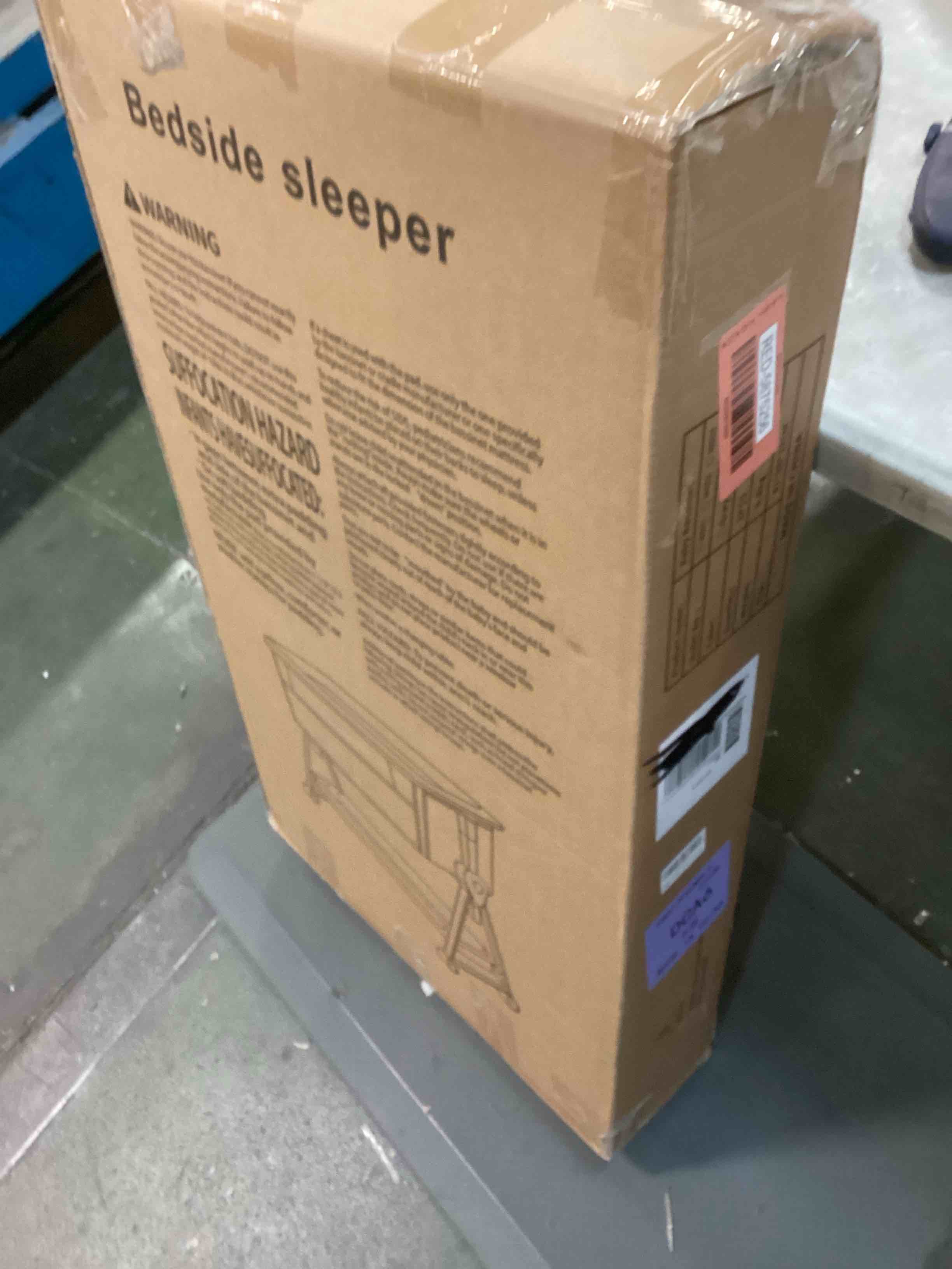 https://s3.amazonaws.com/lotting-images-prod/bidfta/RED5875256_1709057984363.jpeg