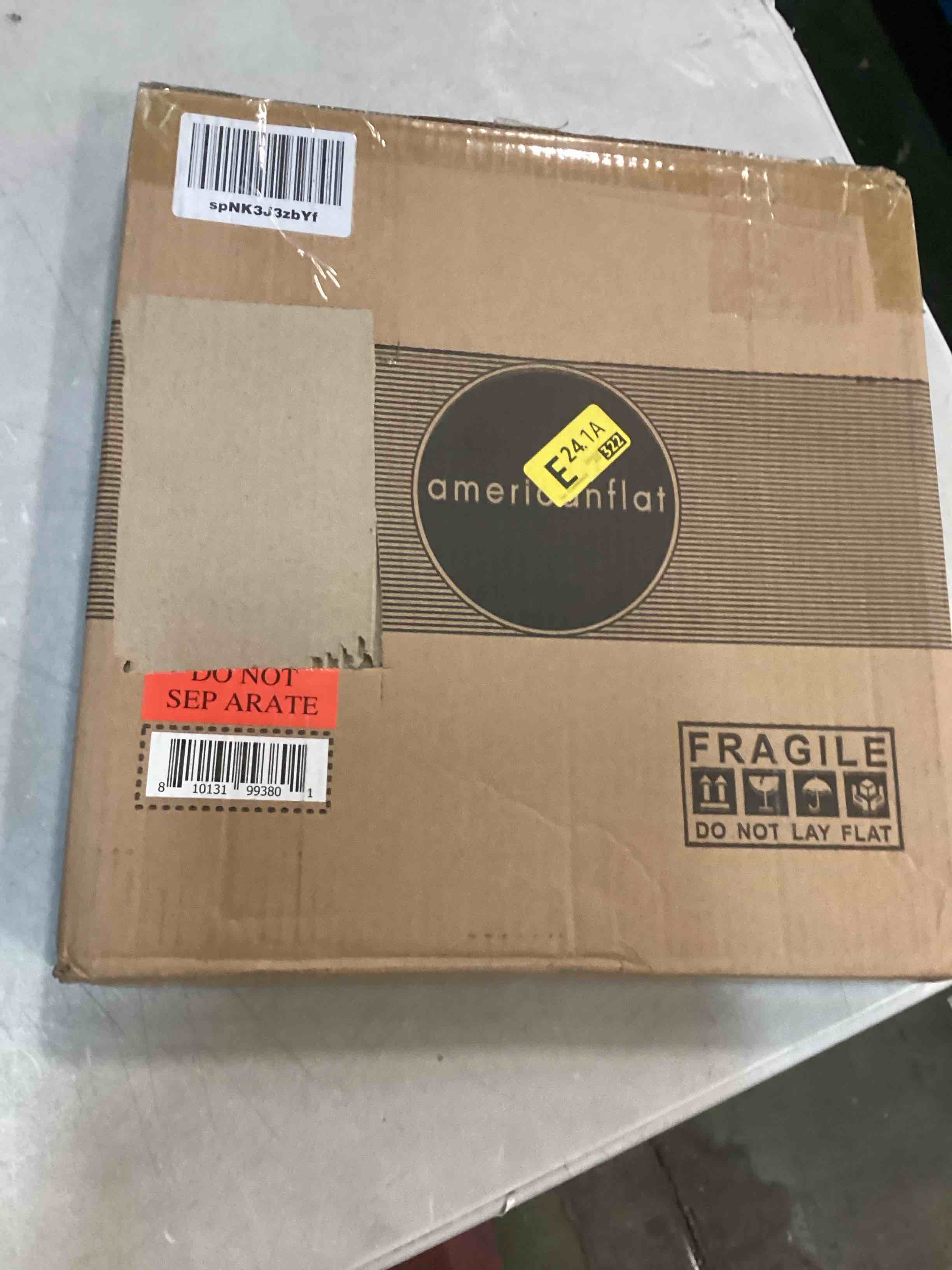 https://s3.amazonaws.com/lotting-images-prod/bidfta/RED5875497_1709139433766.jpeg