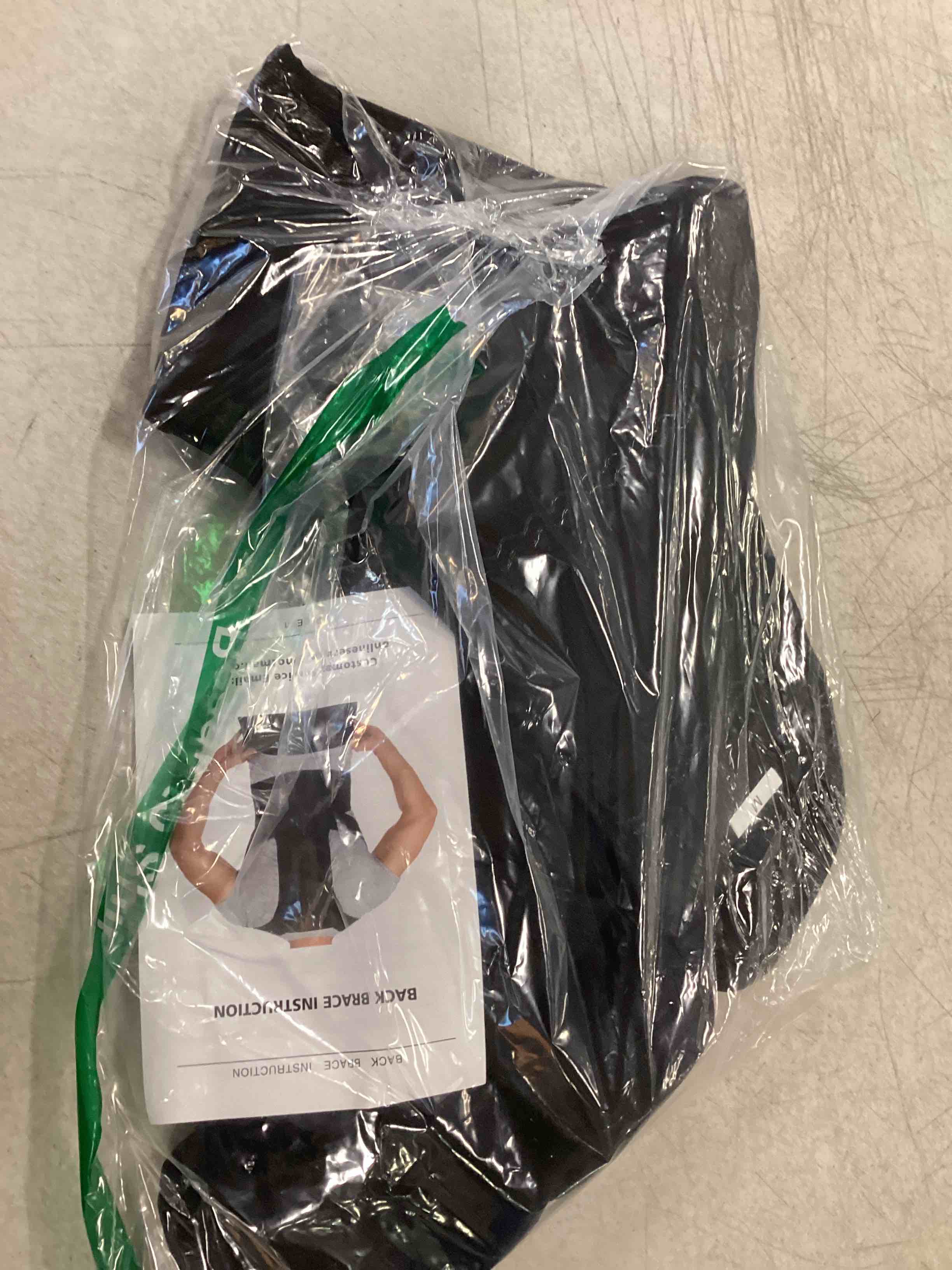 https://s3.amazonaws.com/lotting-images-prod/bidfta/RED5877393_1711540925600.jpeg