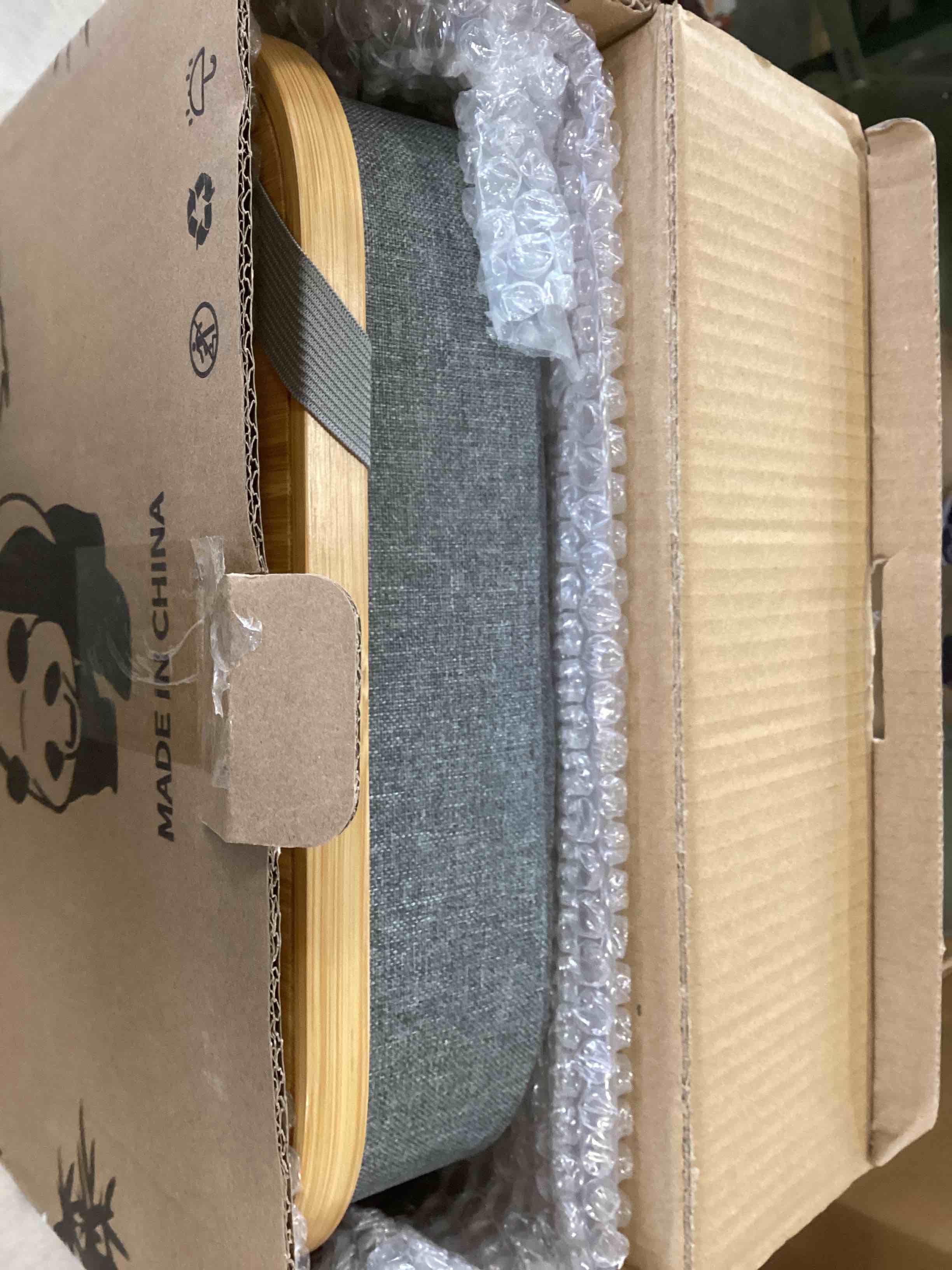 https://s3.amazonaws.com/lotting-images-prod/bidfta/RED5877440_1711545236717.jpeg