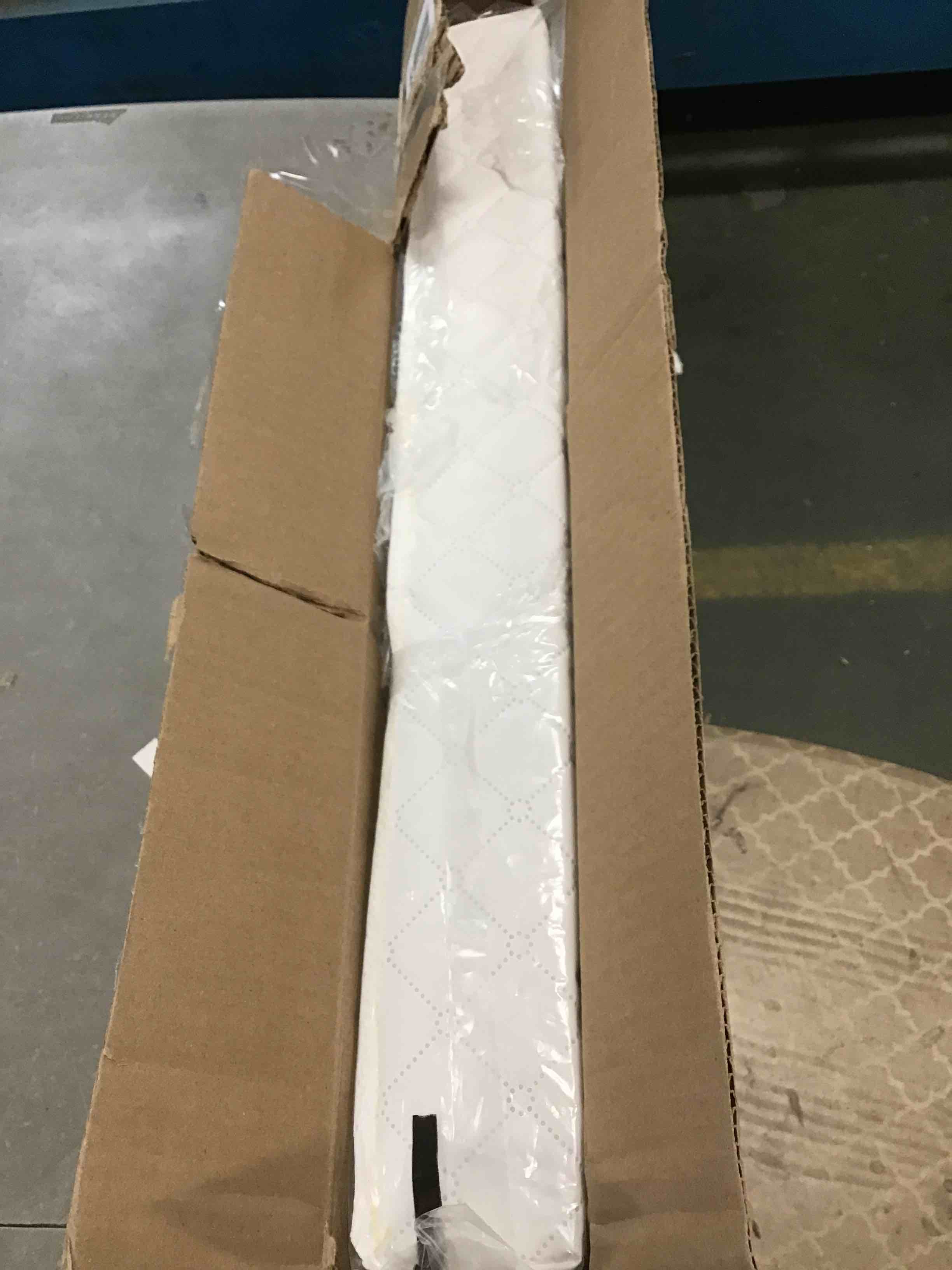 https://s3.amazonaws.com/lotting-images-prod/bidfta/RED5877555_1710957479375.jpeg
