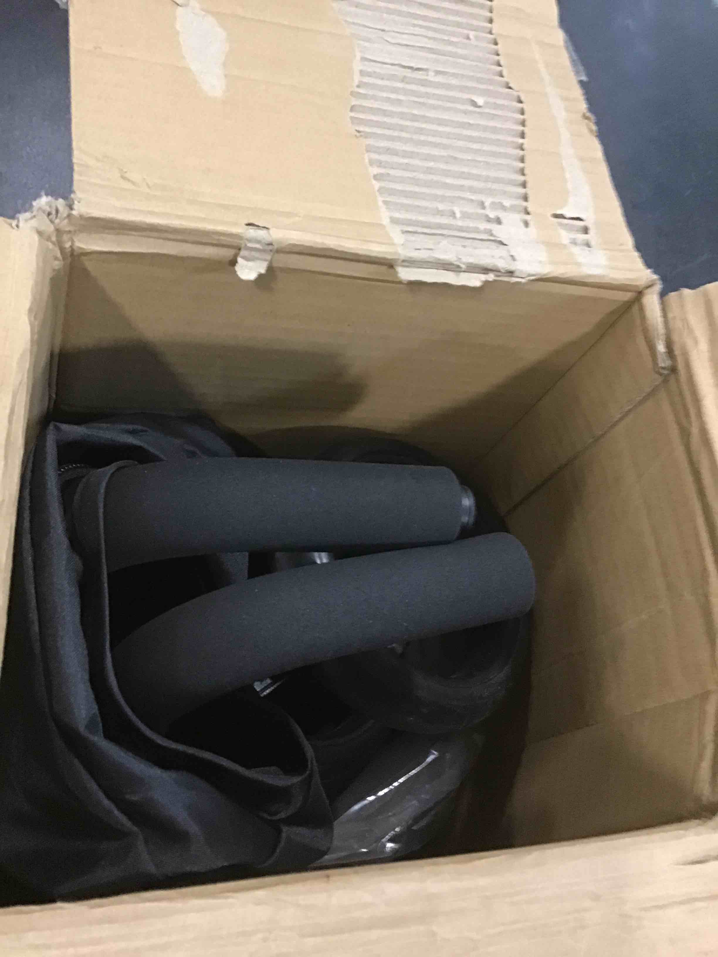 https://s3.amazonaws.com/lotting-images-prod/bidfta/RED5877829_1711106069531.jpeg