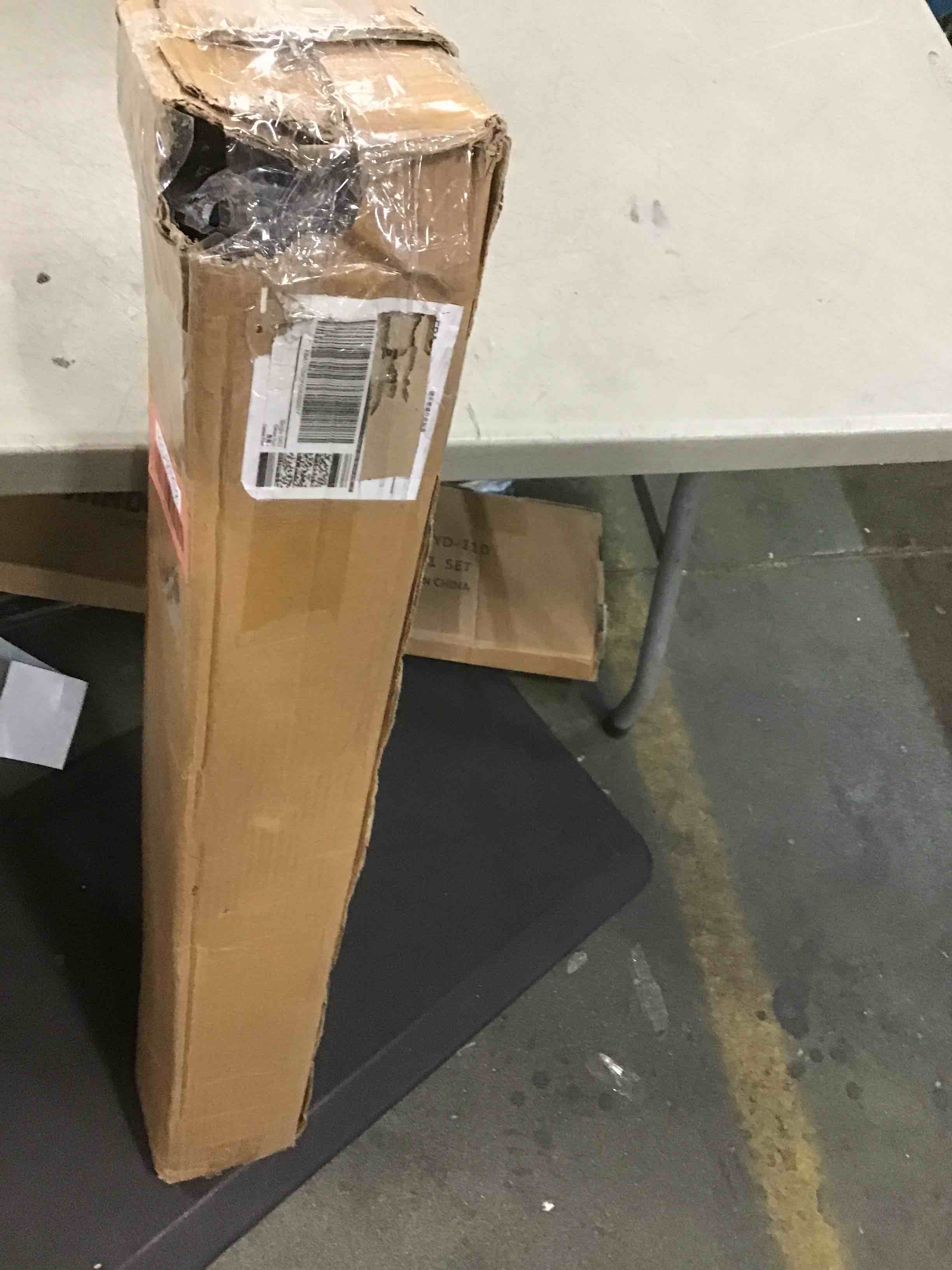 https://s3.amazonaws.com/lotting-images-prod/bidfta/RED5878558_1711468037633.jpeg