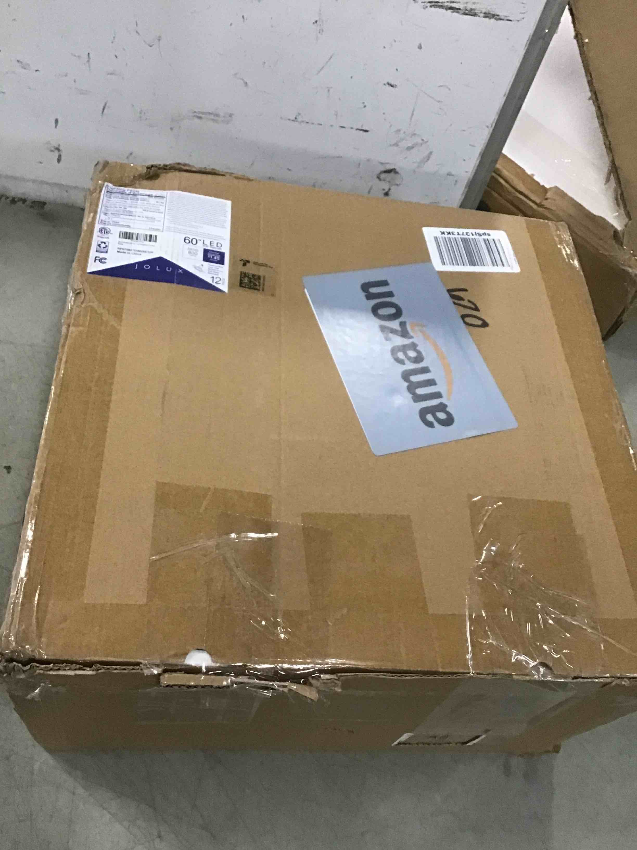 https://s3.amazonaws.com/lotting-images-prod/bidfta/RED5878670_1711484371647.jpeg