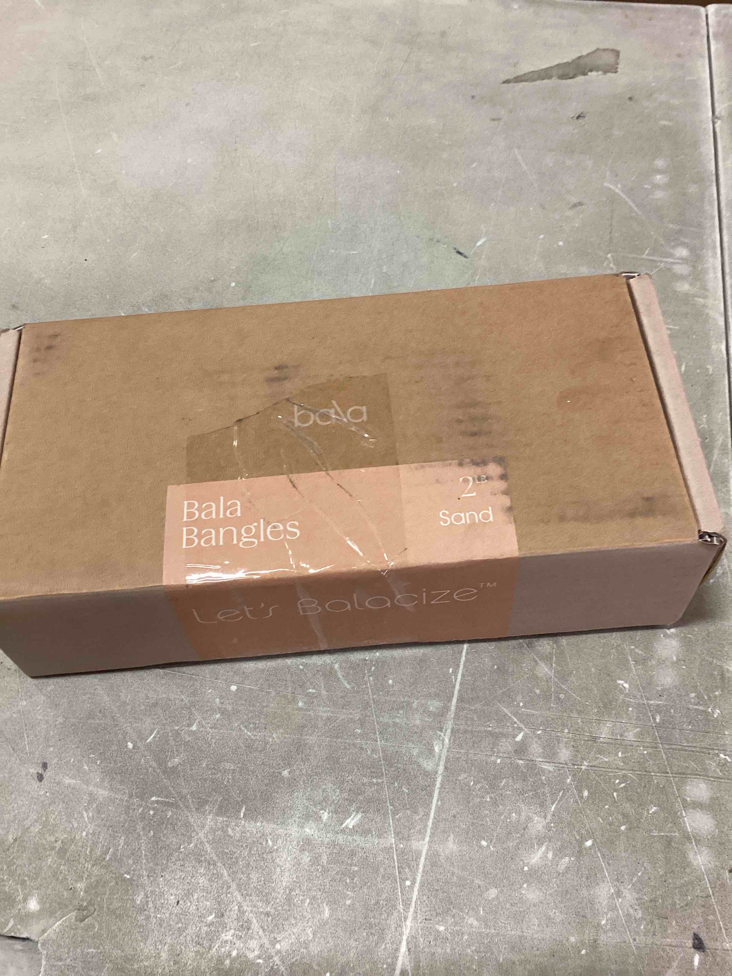 https://s3.amazonaws.com/lotting-images-prod/bidfta/RED5880366_1711645278442.jpeg