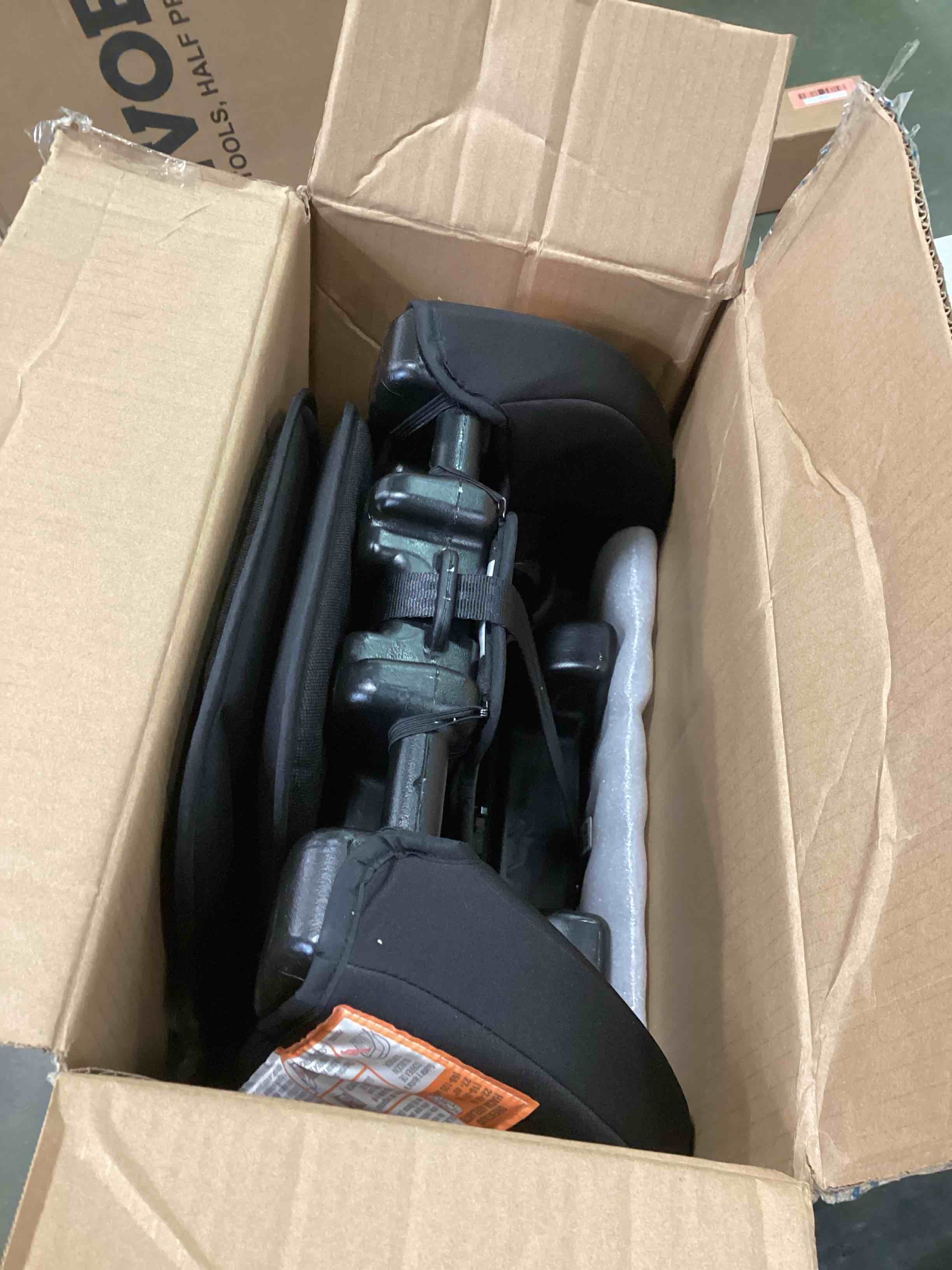 https://s3.amazonaws.com/lotting-images-prod/bidfta/RED5880372_1711647009059.jpeg