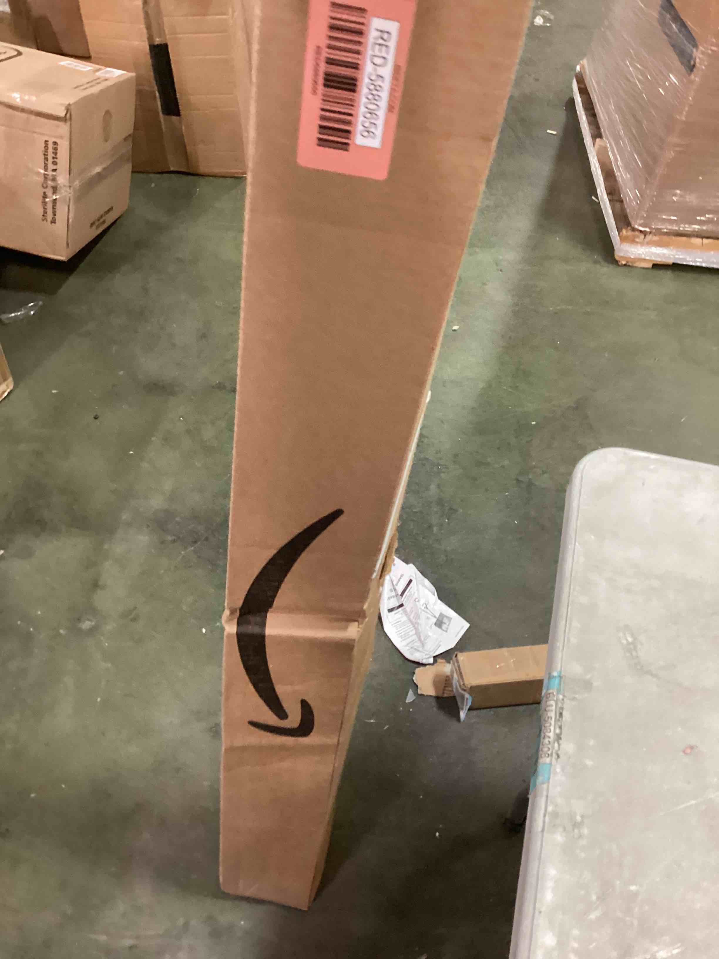 https://s3.amazonaws.com/lotting-images-prod/bidfta/RED5880656_1710947047062.jpeg