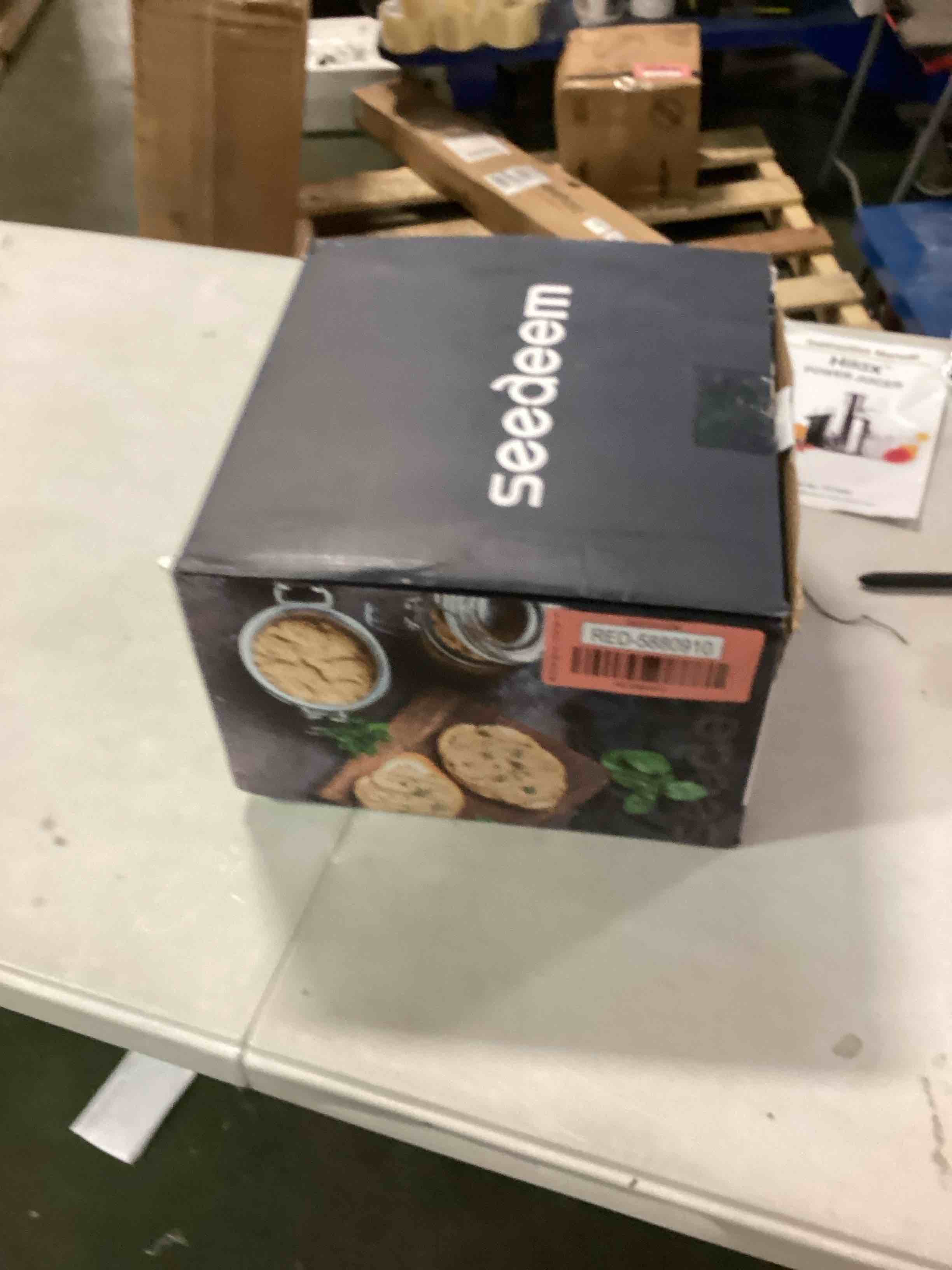 https://s3.amazonaws.com/lotting-images-prod/bidfta/RED5880910_1711561435921.jpeg