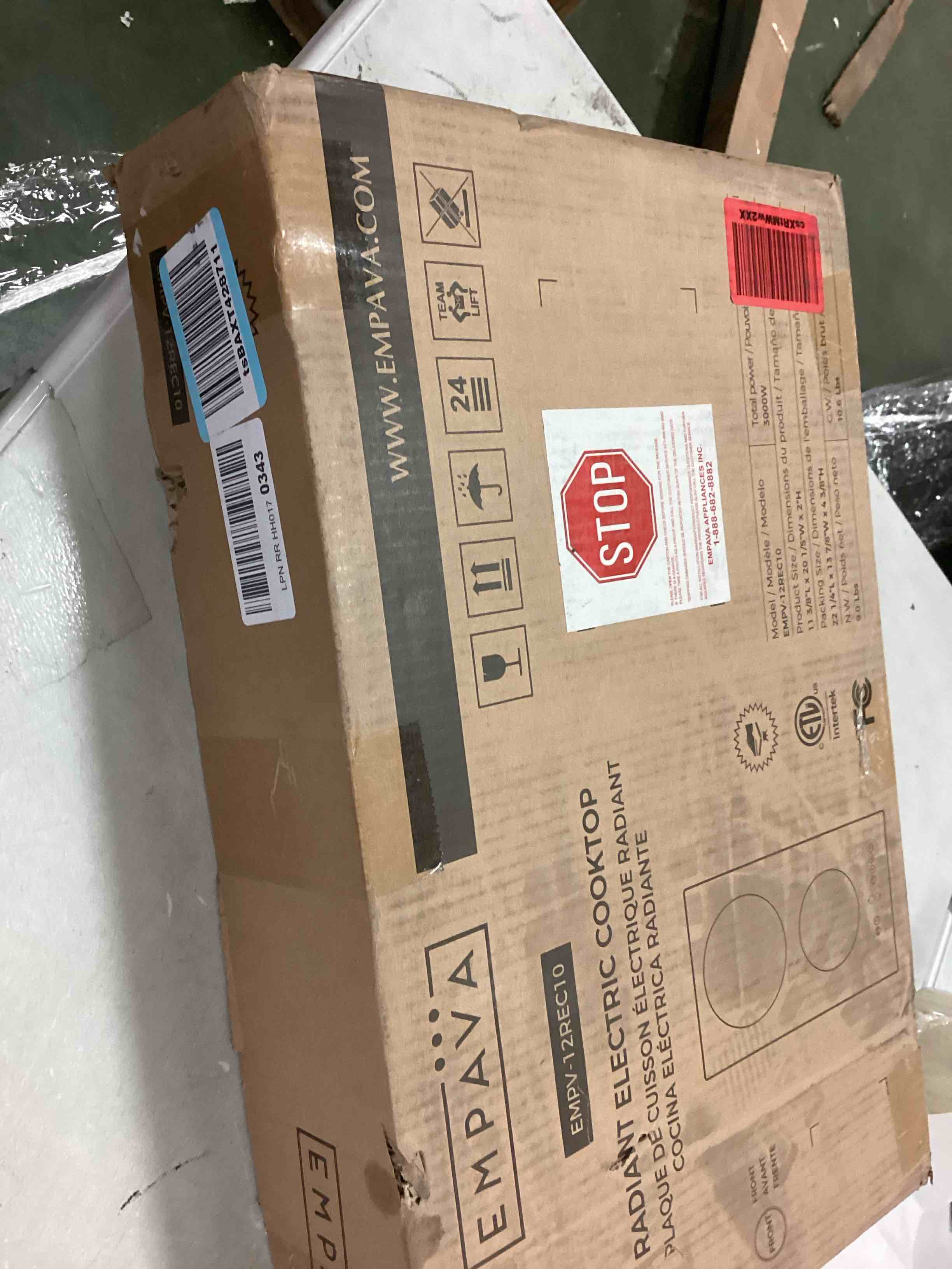 https://s3.amazonaws.com/lotting-images-prod/bidfta/RED5881090_1711646089378.jpeg