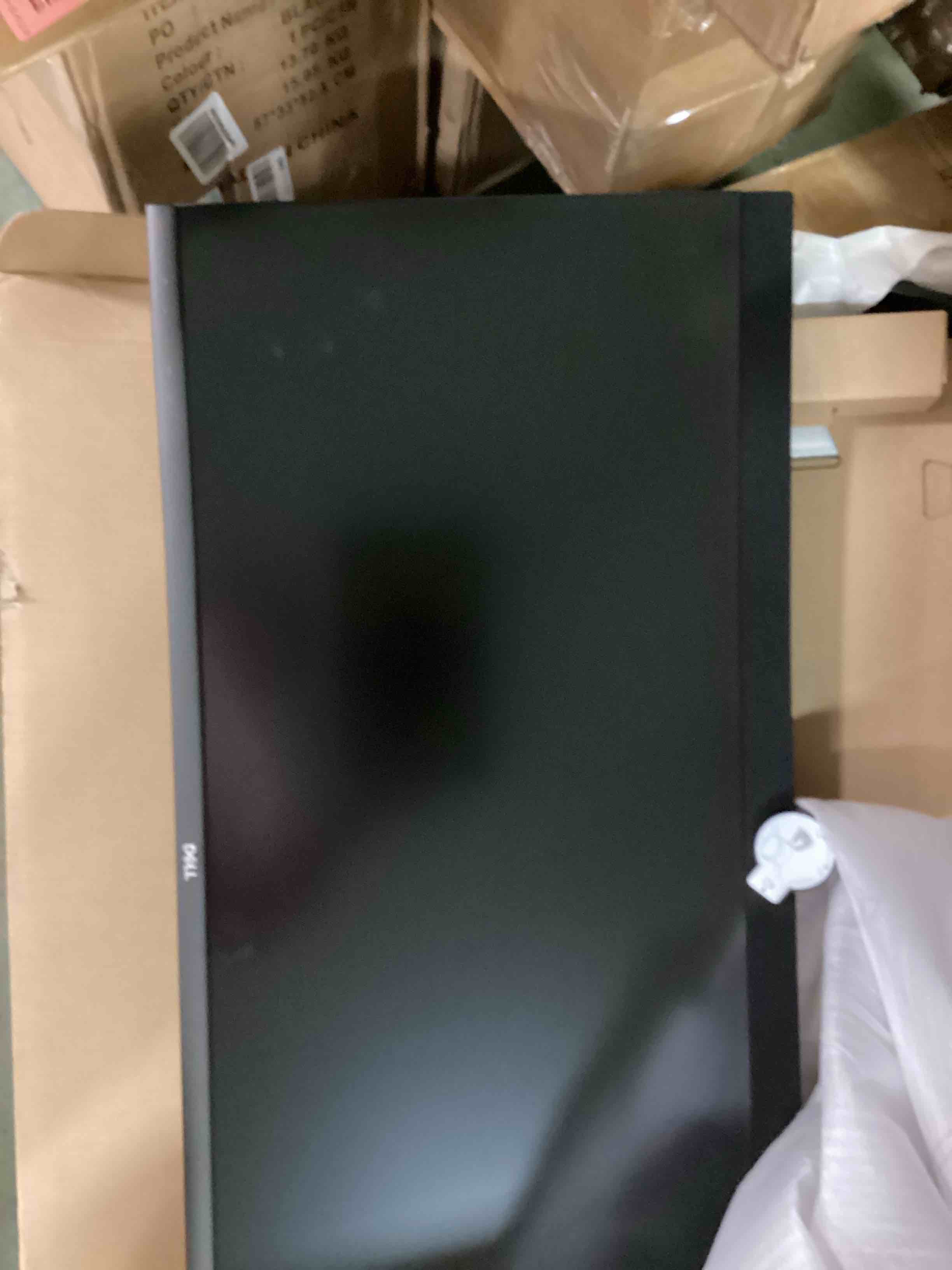 https://s3.amazonaws.com/lotting-images-prod/bidfta/RED5881449_1712250585196.jpeg