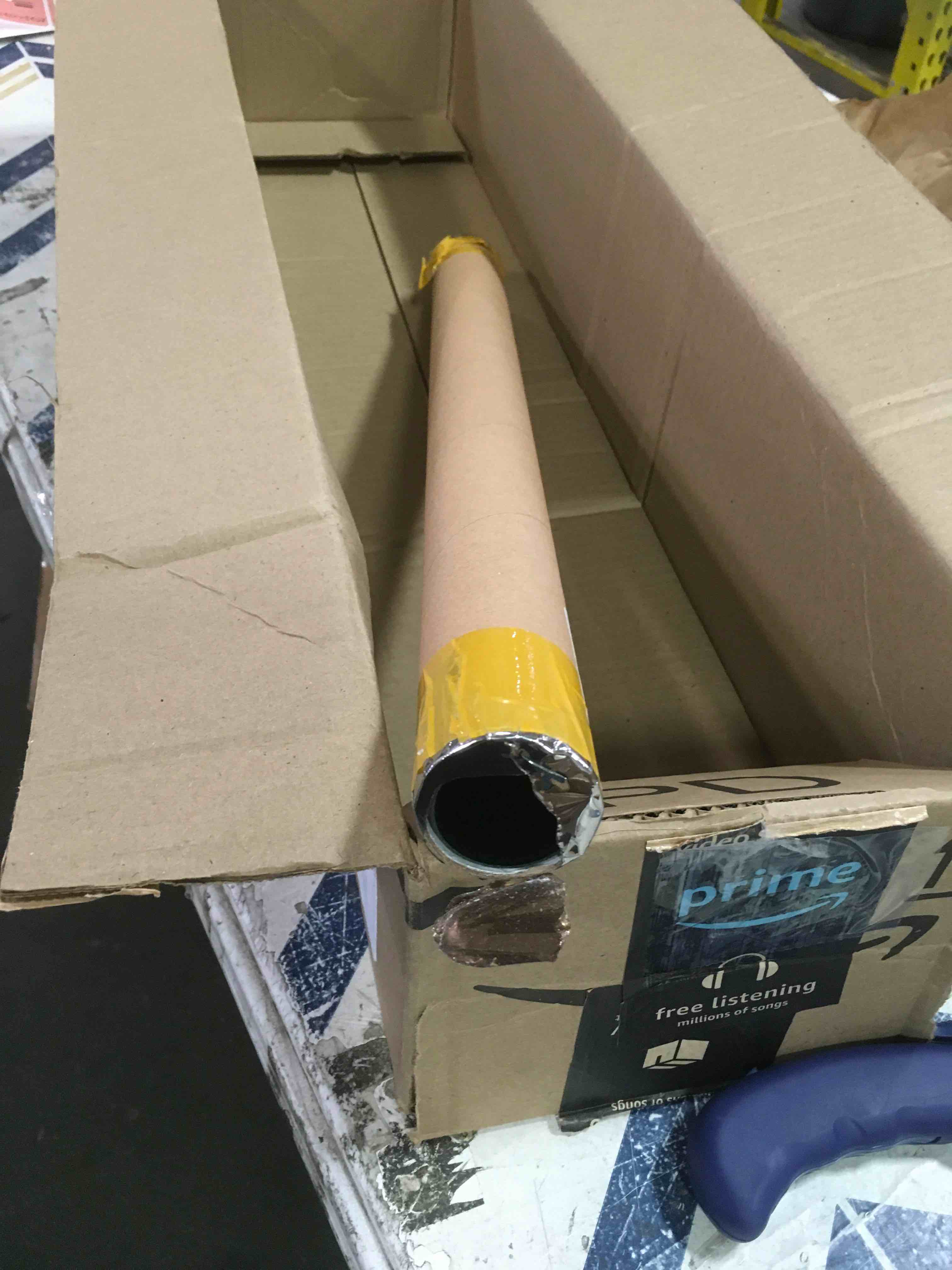 https://s3.amazonaws.com/lotting-images-prod/bidfta/RED5881529_1712591604151.jpeg