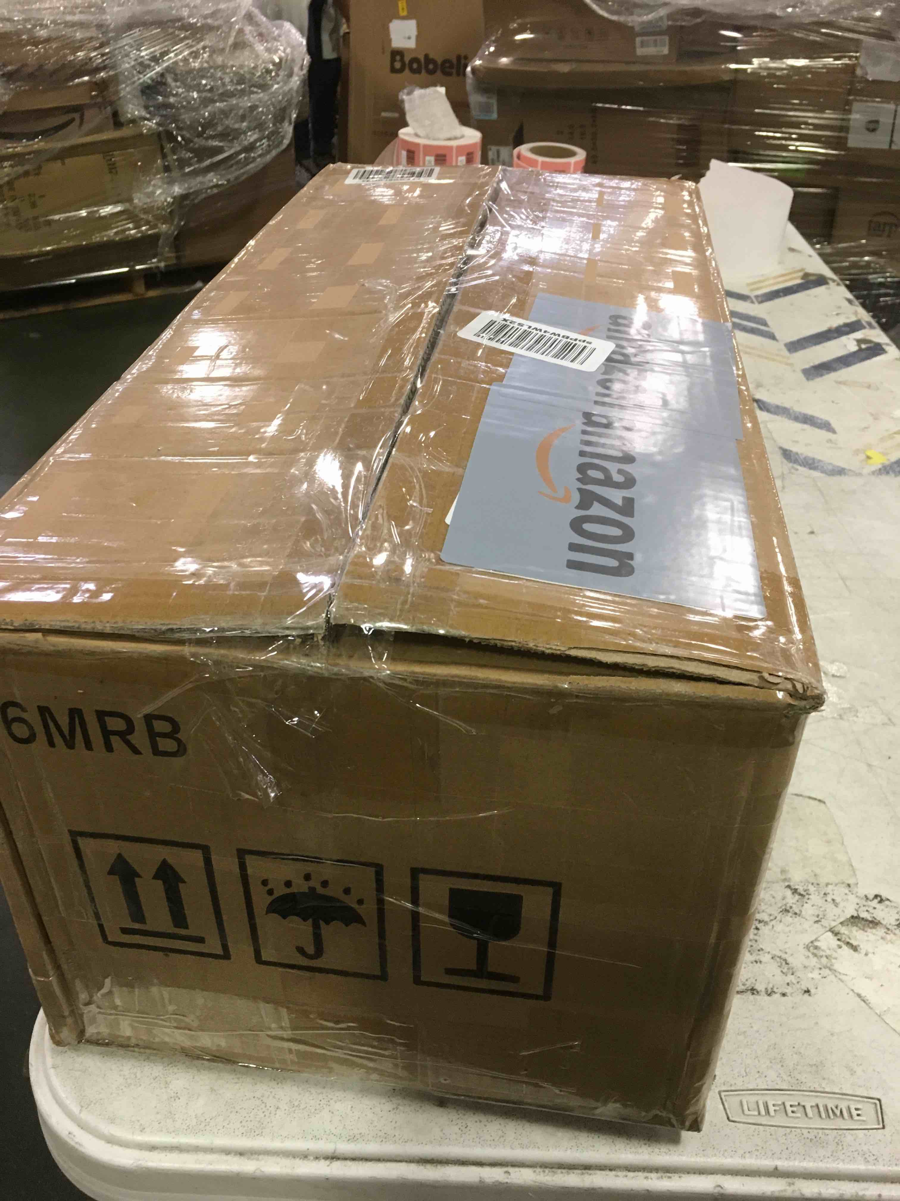 https://s3.amazonaws.com/lotting-images-prod/bidfta/RED5881539_1712597621665.jpeg