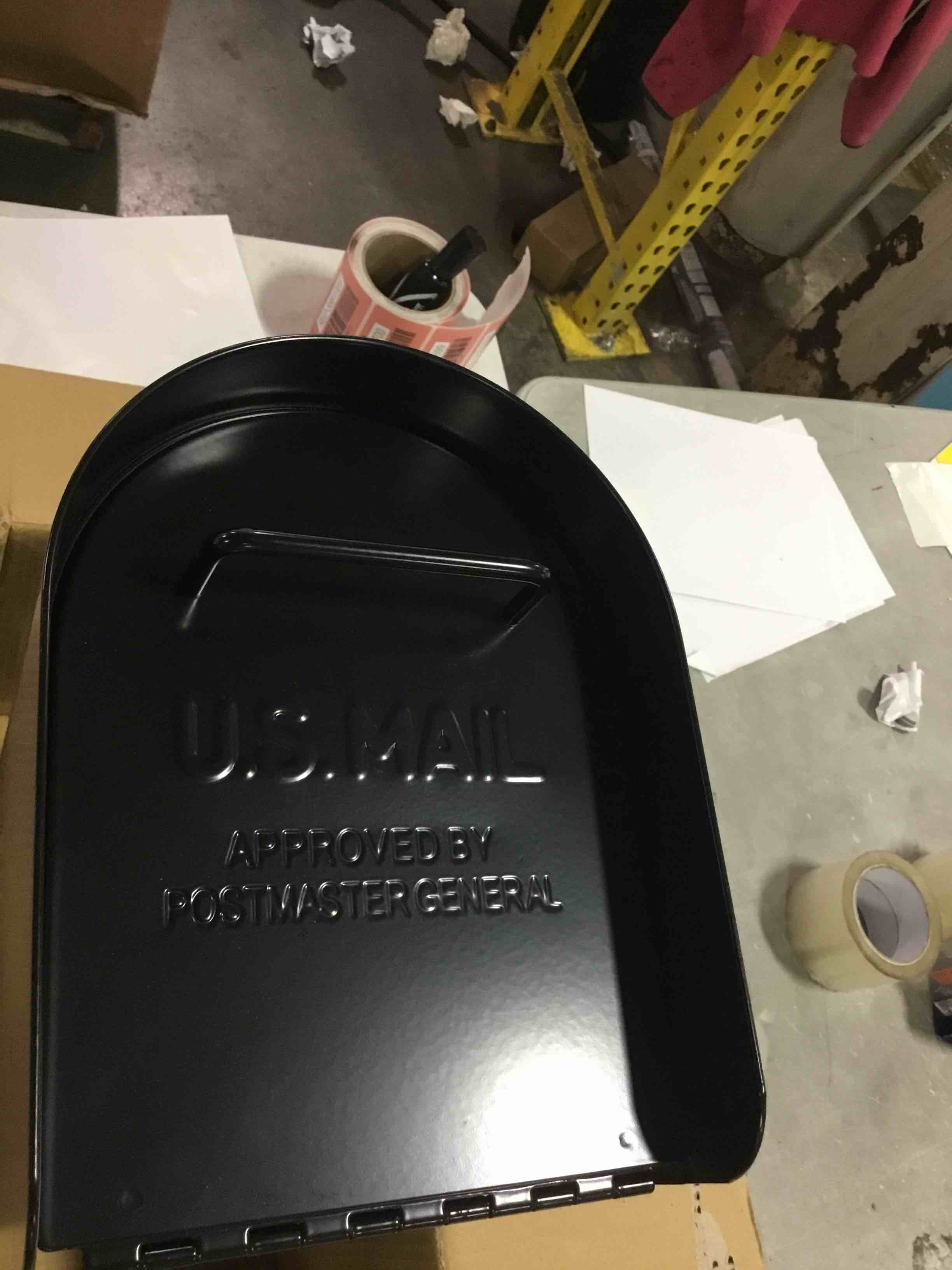 https://s3.amazonaws.com/lotting-images-prod/bidfta/RED5881687_1713186579805.jpeg