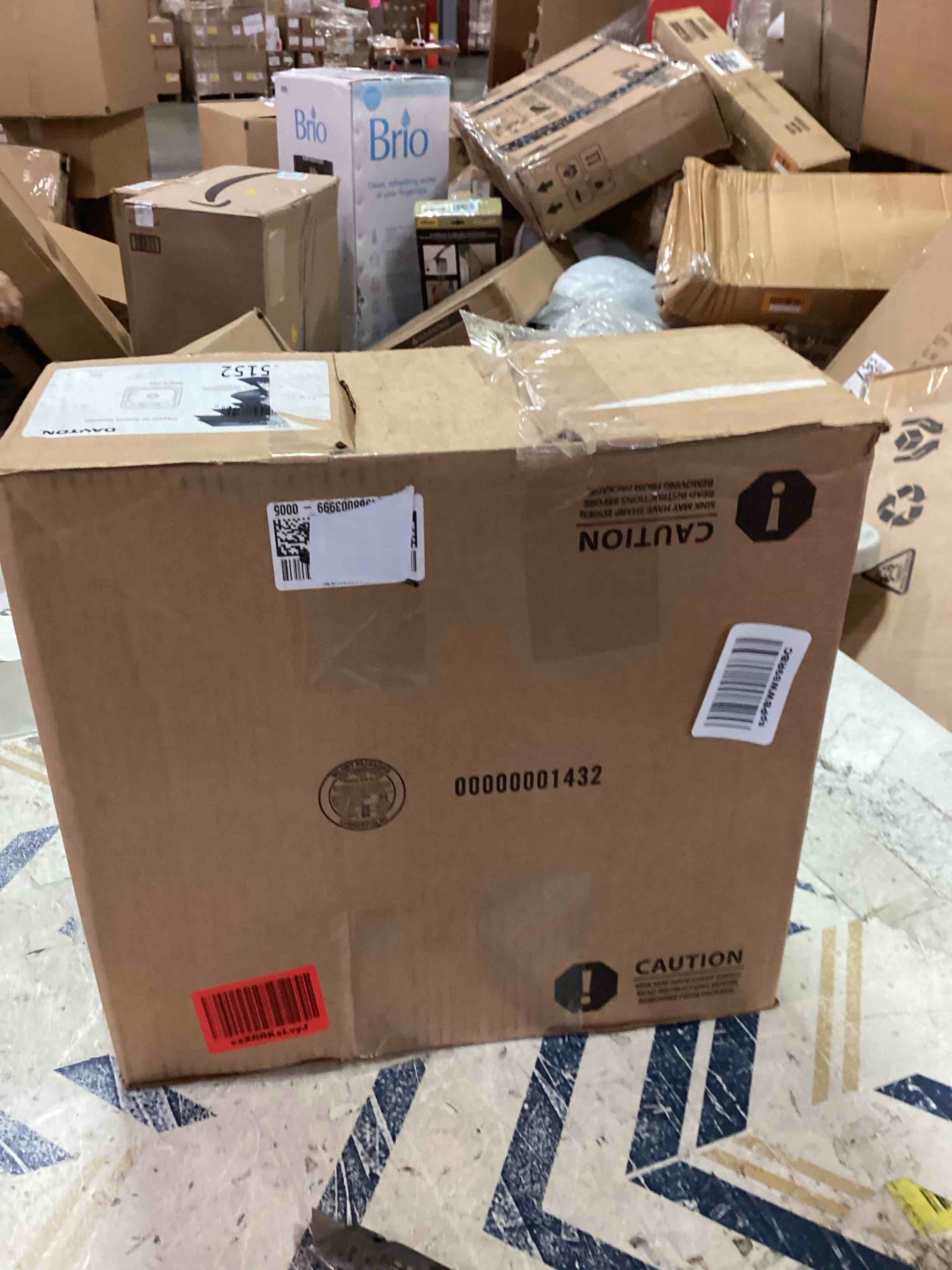 https://s3.amazonaws.com/lotting-images-prod/bidfta/RED5881806_1713210390520.jpeg