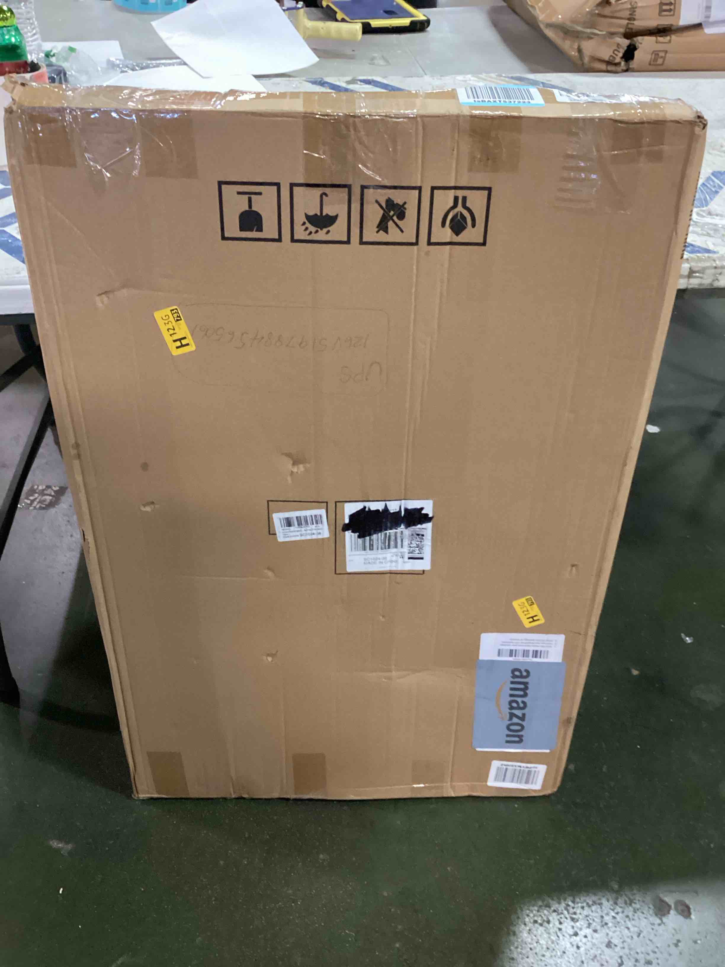 https://s3.amazonaws.com/lotting-images-prod/bidfta/RED5881928_1713446349013.jpeg