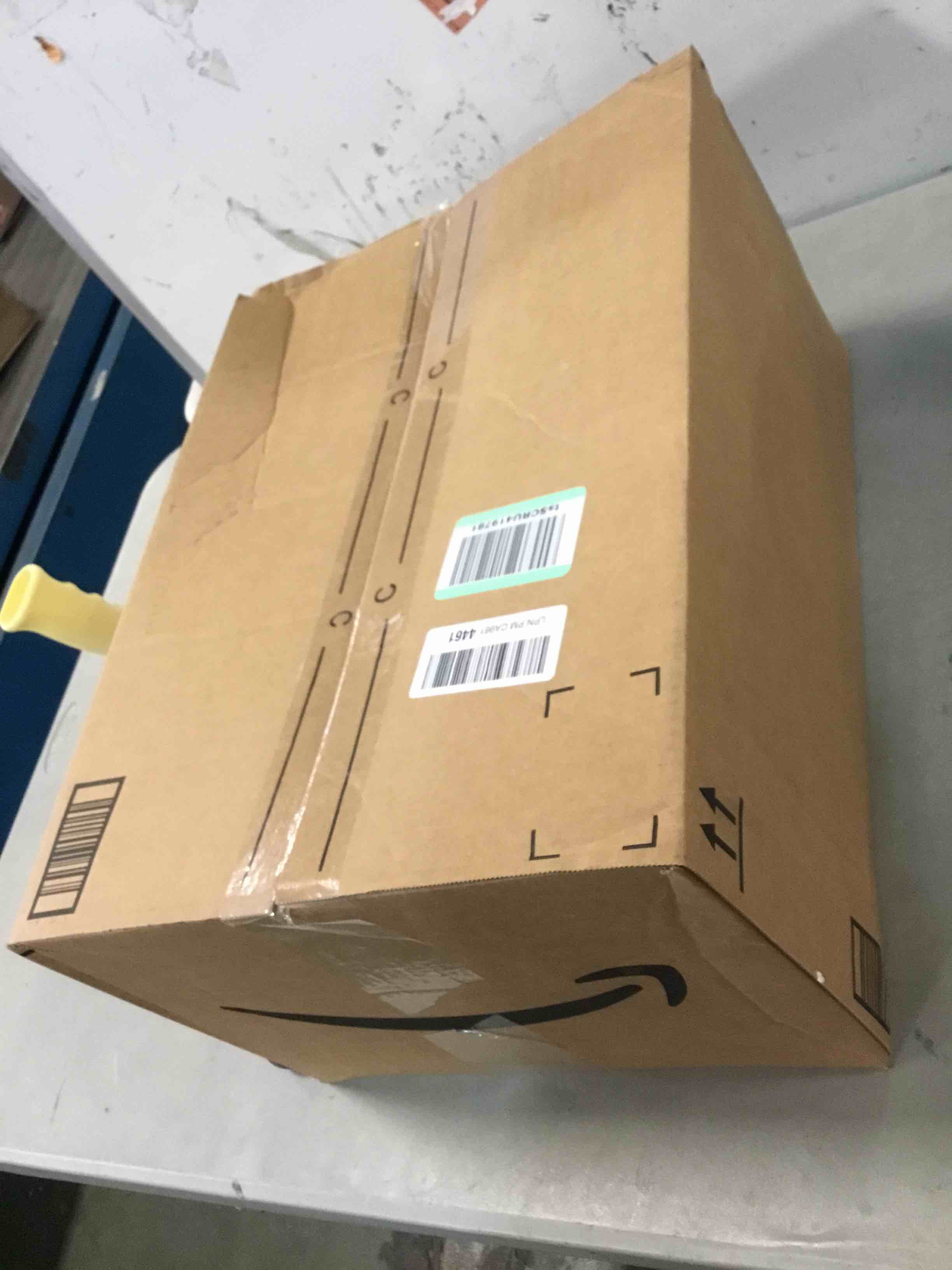 https://s3.amazonaws.com/lotting-images-prod/bidfta/RED5884354_1712413604463.jpeg