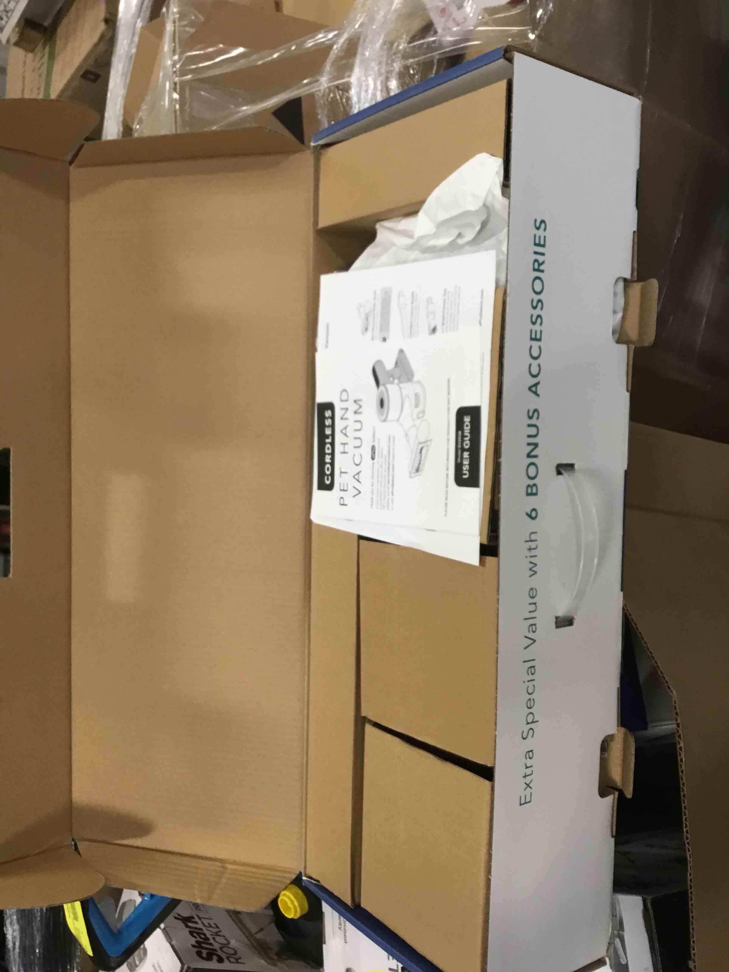 https://s3.amazonaws.com/lotting-images-prod/bidfta/RED5884650_1712676532874.jpeg