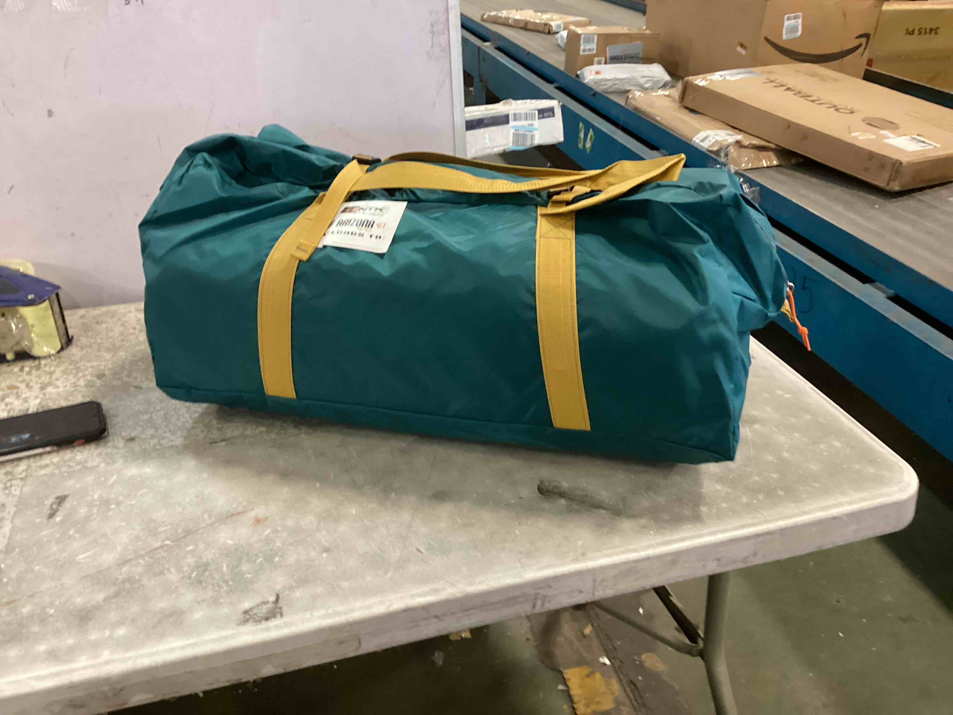 https://s3.amazonaws.com/lotting-images-prod/bidfta/RED5886514_1710956355567.jpeg