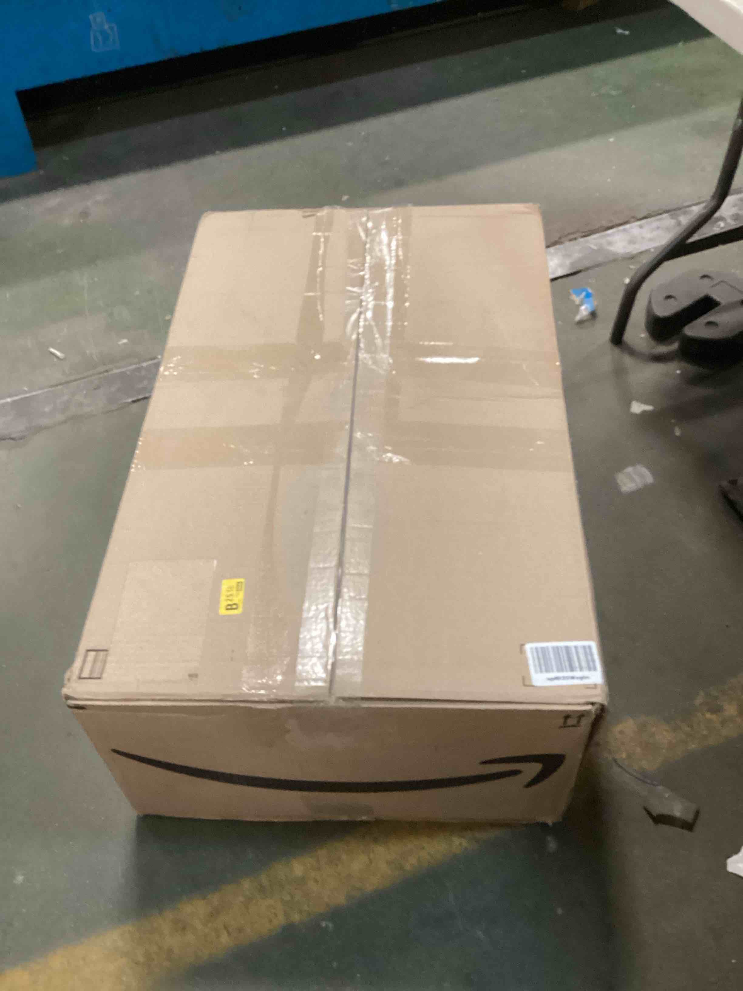 https://s3.amazonaws.com/lotting-images-prod/bidfta/RED5886945_1711457531988.jpeg