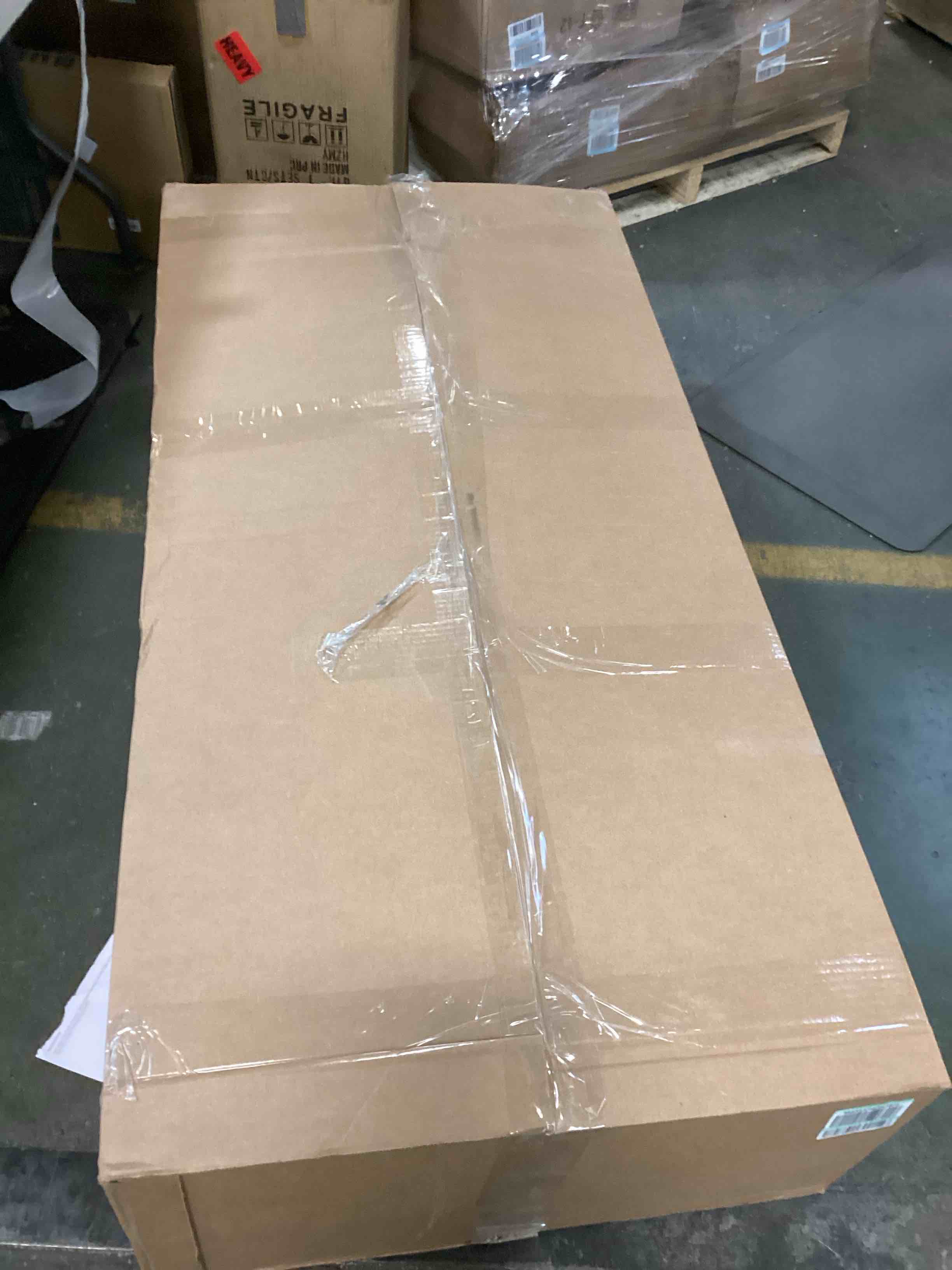 https://s3.amazonaws.com/lotting-images-prod/bidfta/RED5886949_1711458668159.jpeg