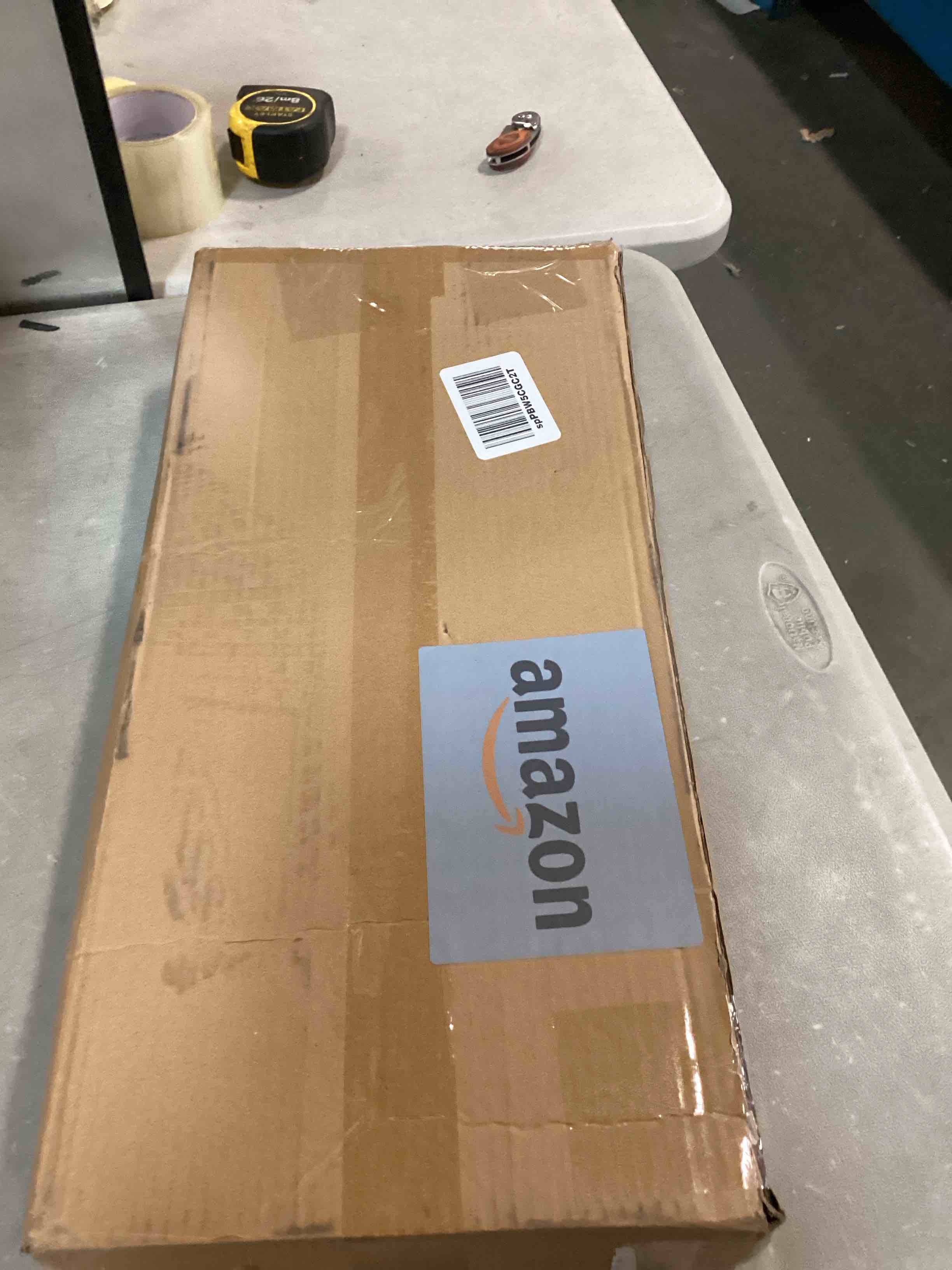 https://s3.amazonaws.com/lotting-images-prod/bidfta/RED5887170_1711569724512.jpeg