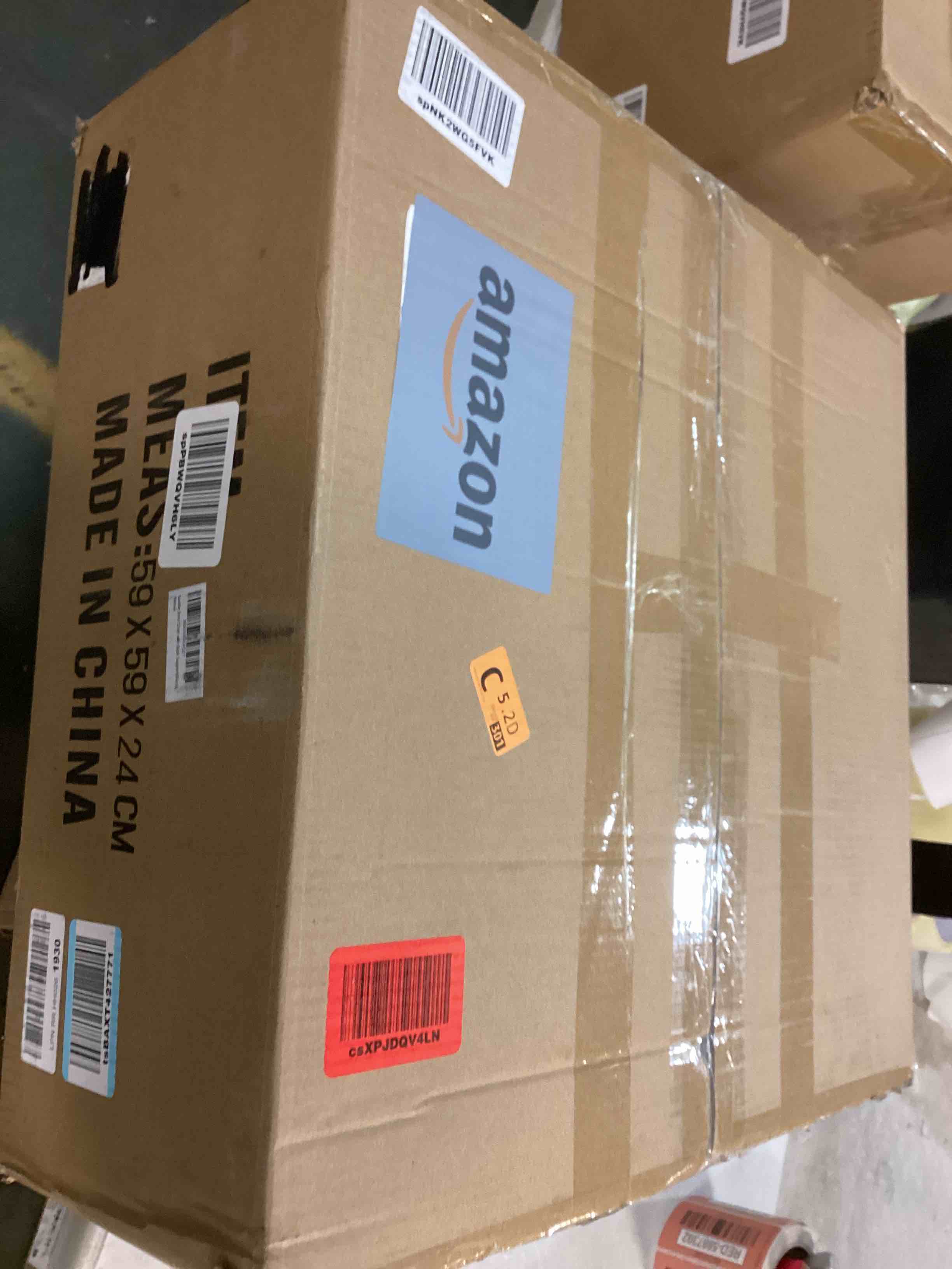 https://s3.amazonaws.com/lotting-images-prod/bidfta/RED5887385_1712235929035.jpeg